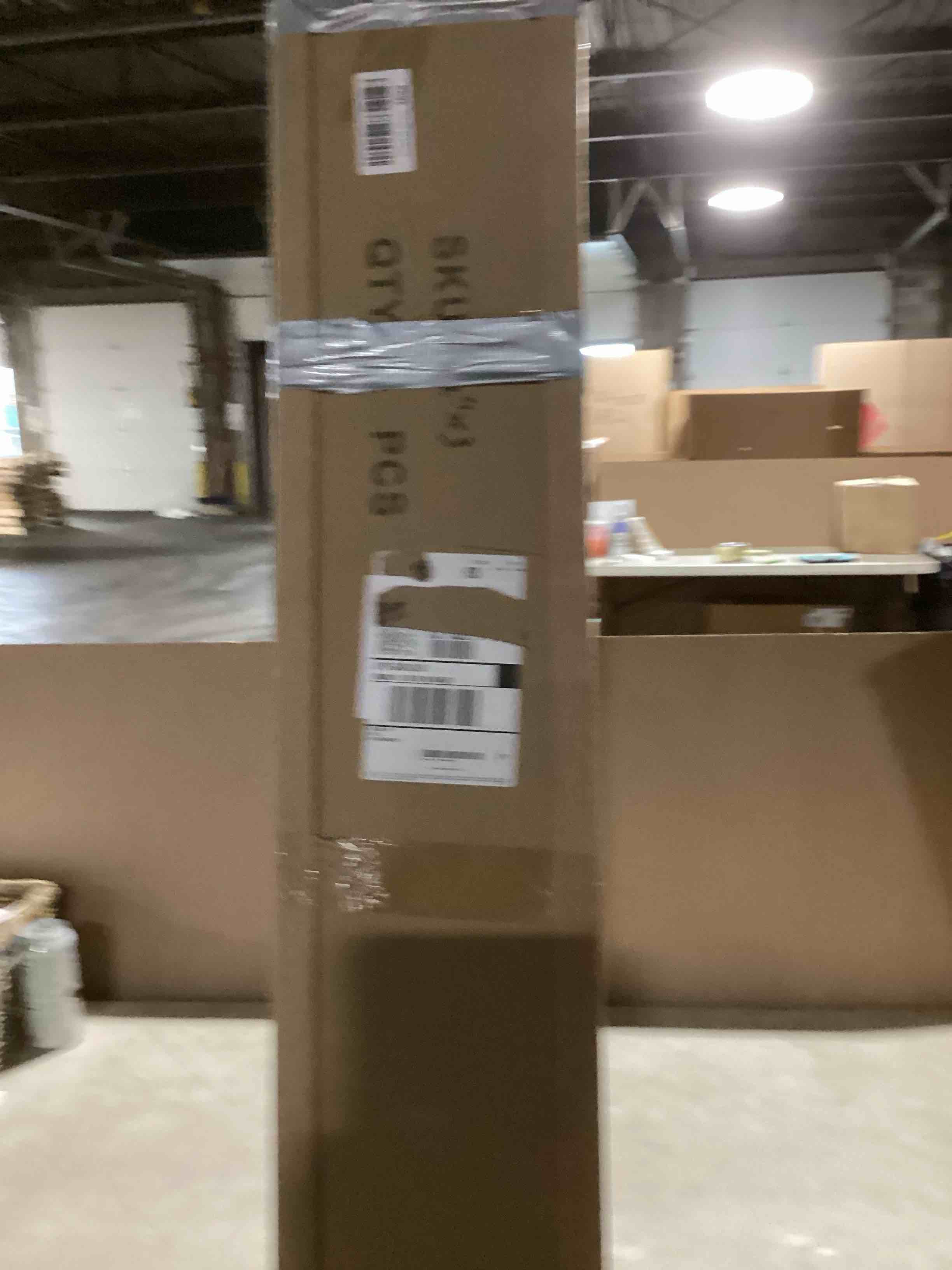 https://s3.amazonaws.com/lotting-images-prod/bidfta/PPE2286825_1749143046614.jpeg
