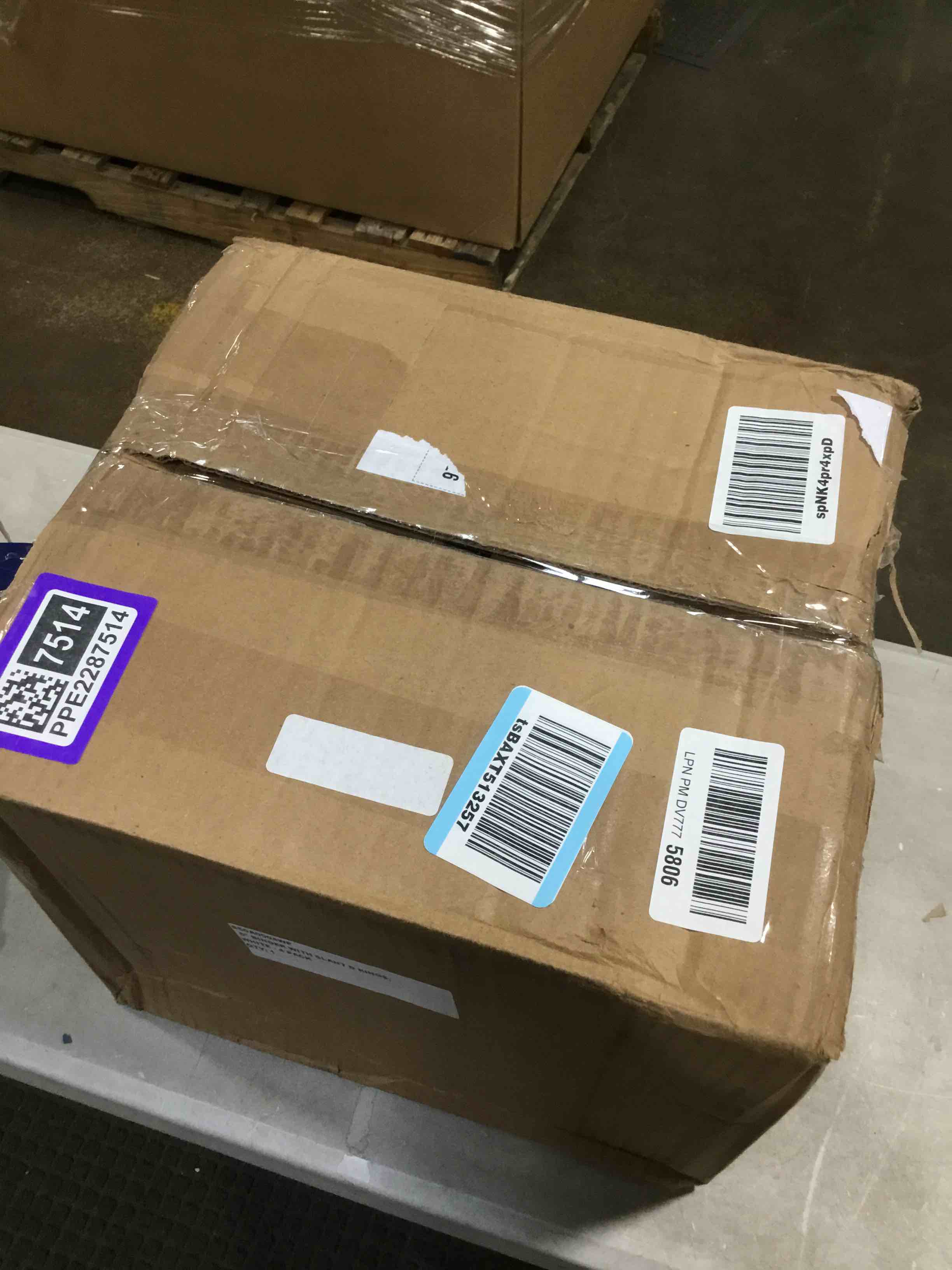https://s3.amazonaws.com/lotting-images-prod/bidfta/PPE2287514_1744028414639.jpeg