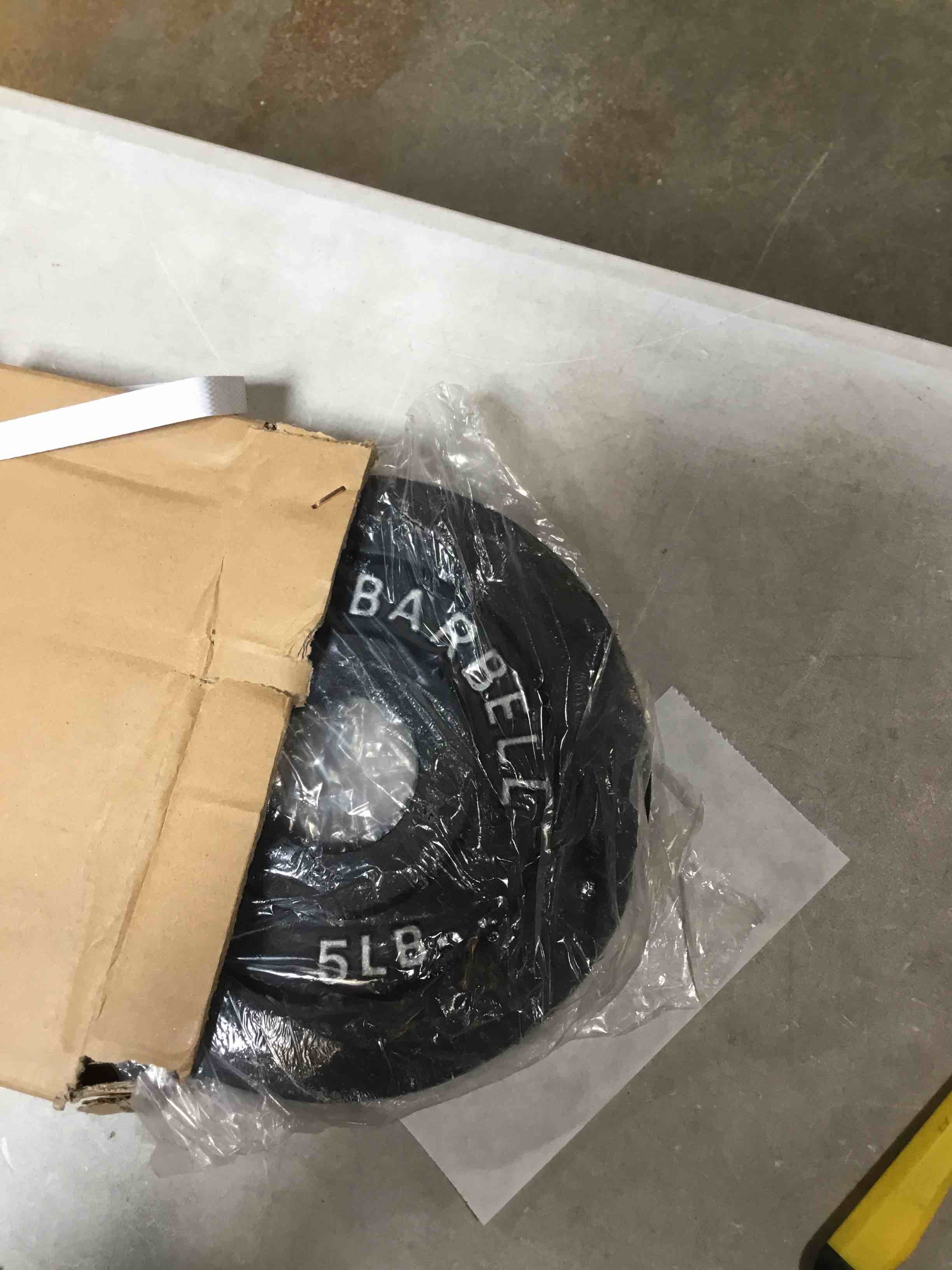 https://s3.amazonaws.com/lotting-images-prod/bidfta/PPE2287595_1744044369171.jpeg