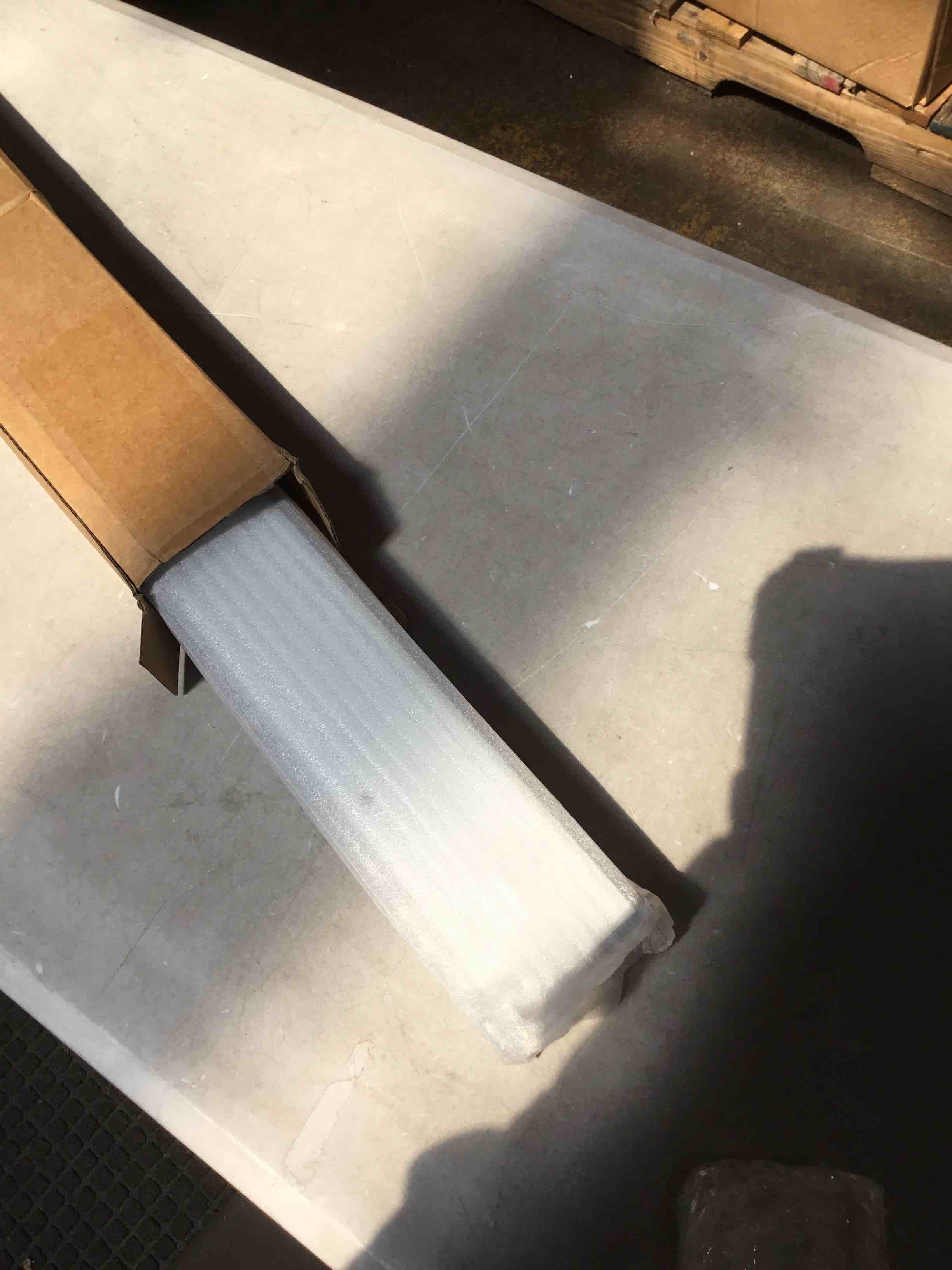 https://s3.amazonaws.com/lotting-images-prod/bidfta/PPE2287714_1744134963333.jpeg
