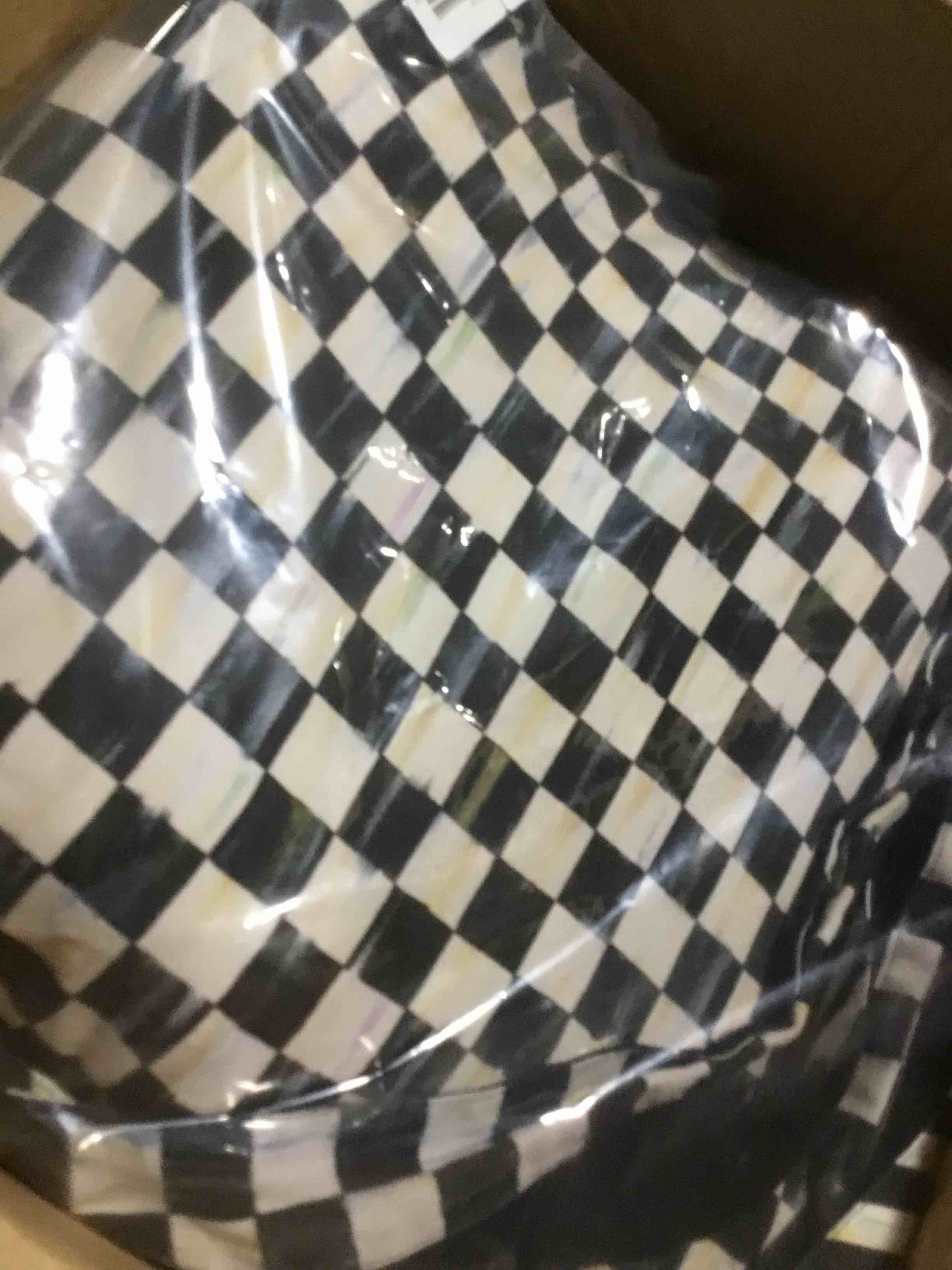 https://s3.amazonaws.com/lotting-images-prod/bidfta/PPE2288111_1744628801034.jpeg