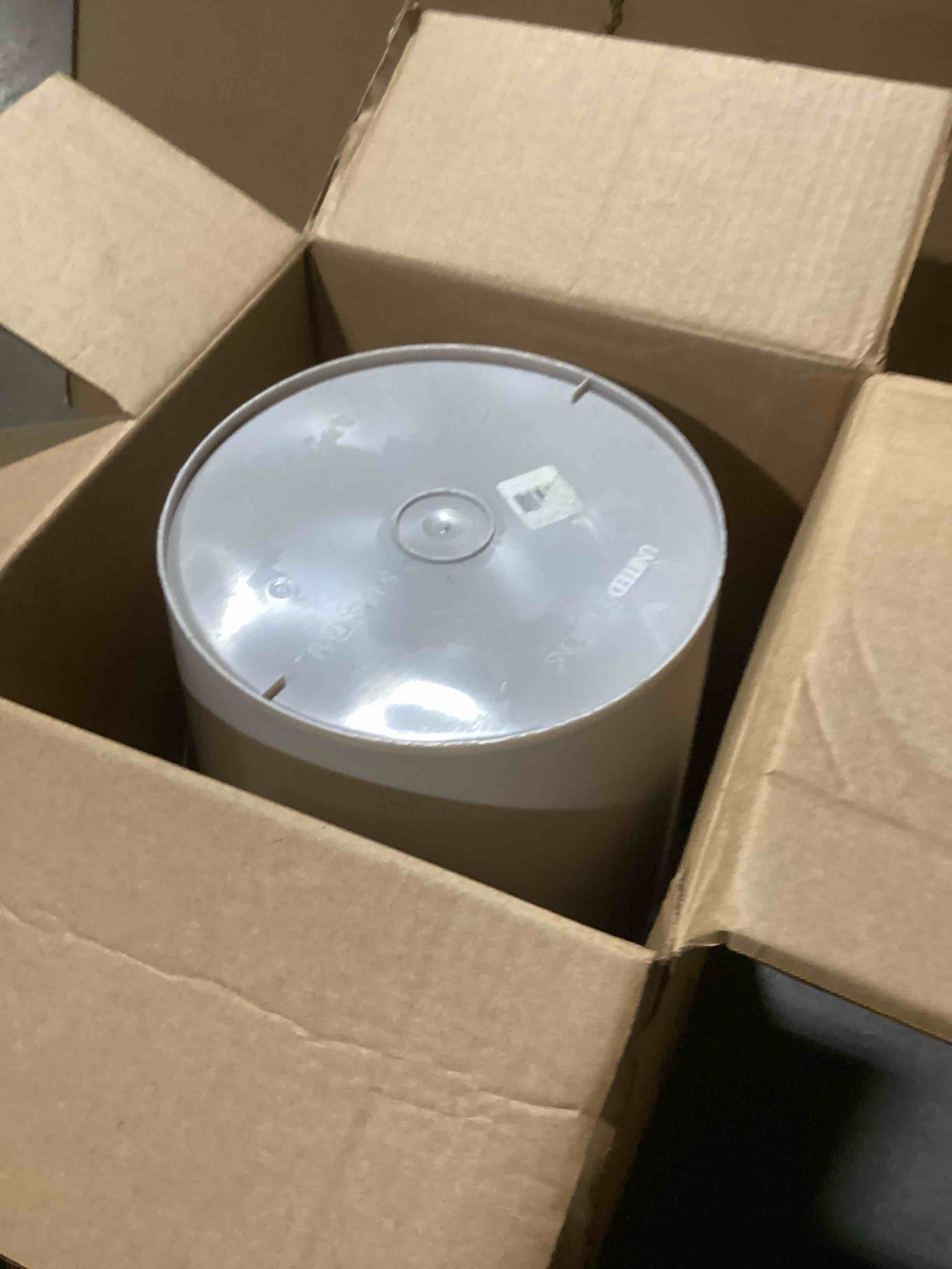 https://s3.amazonaws.com/lotting-images-prod/bidfta/PPE2288645_1745409925710.jpeg
