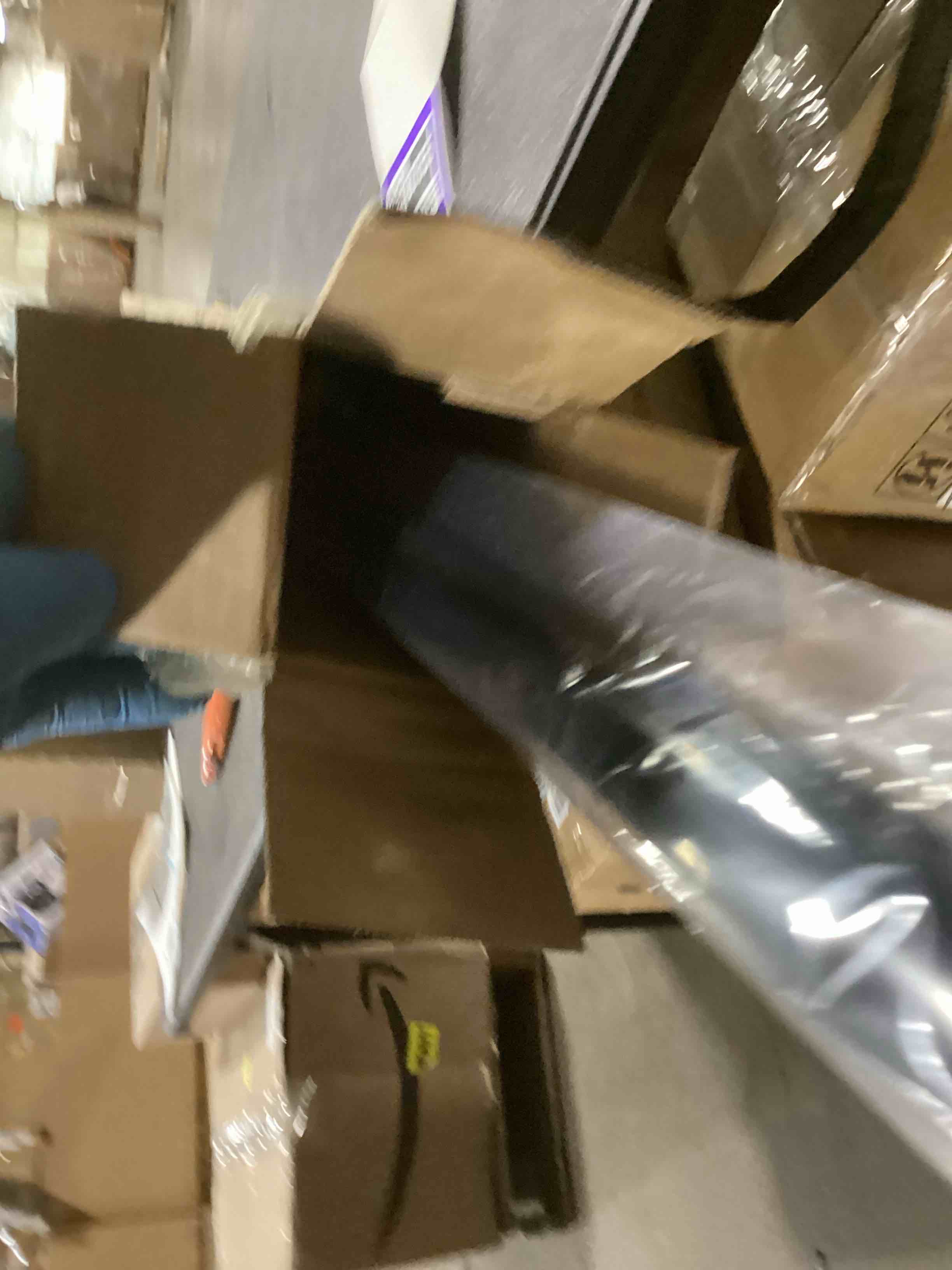 https://s3.amazonaws.com/lotting-images-prod/bidfta/PPE2288765_1745433747758.jpeg