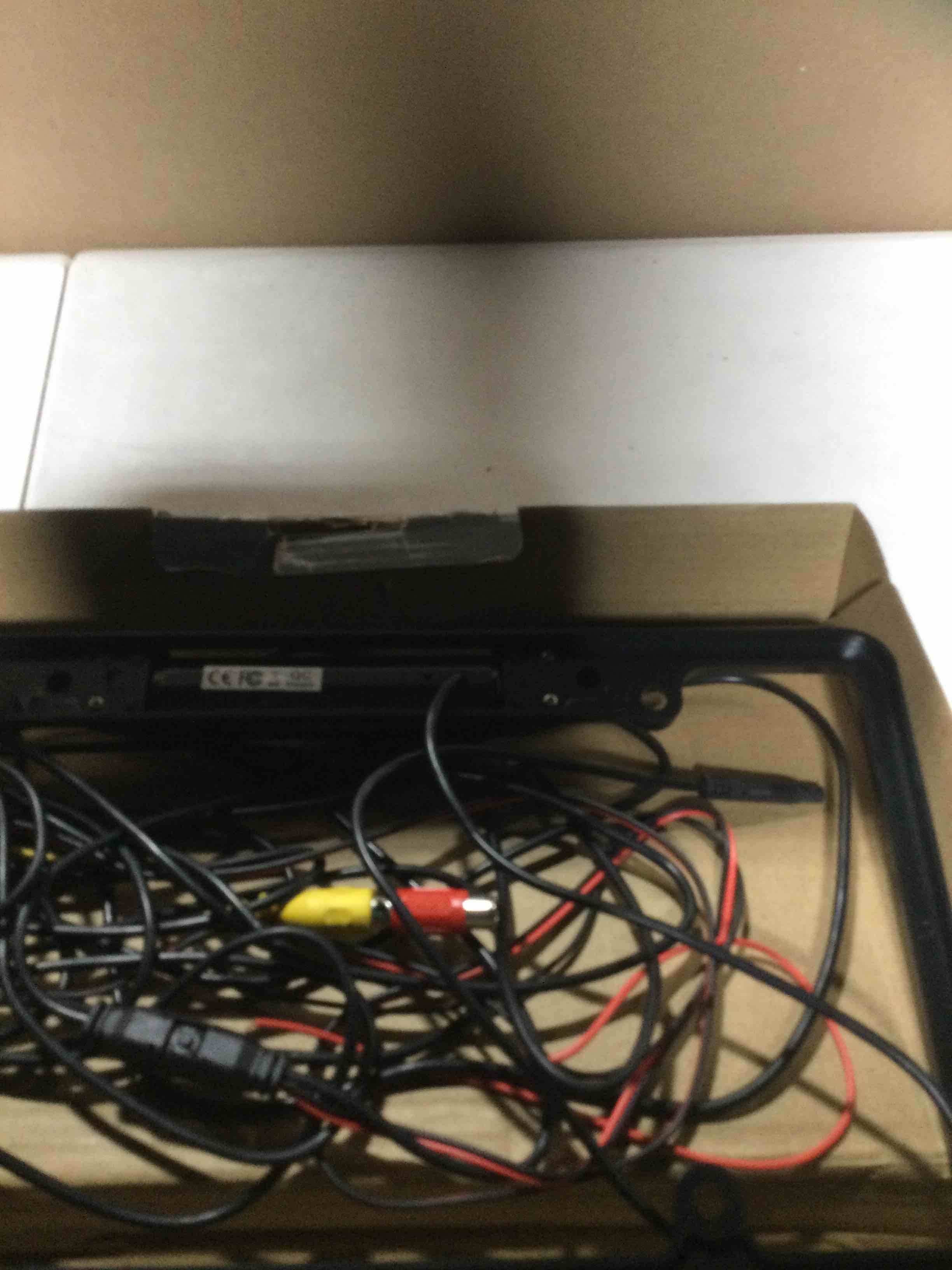 https://s3.amazonaws.com/lotting-images-prod/bidfta/PPE2289079_1748518842565.jpeg