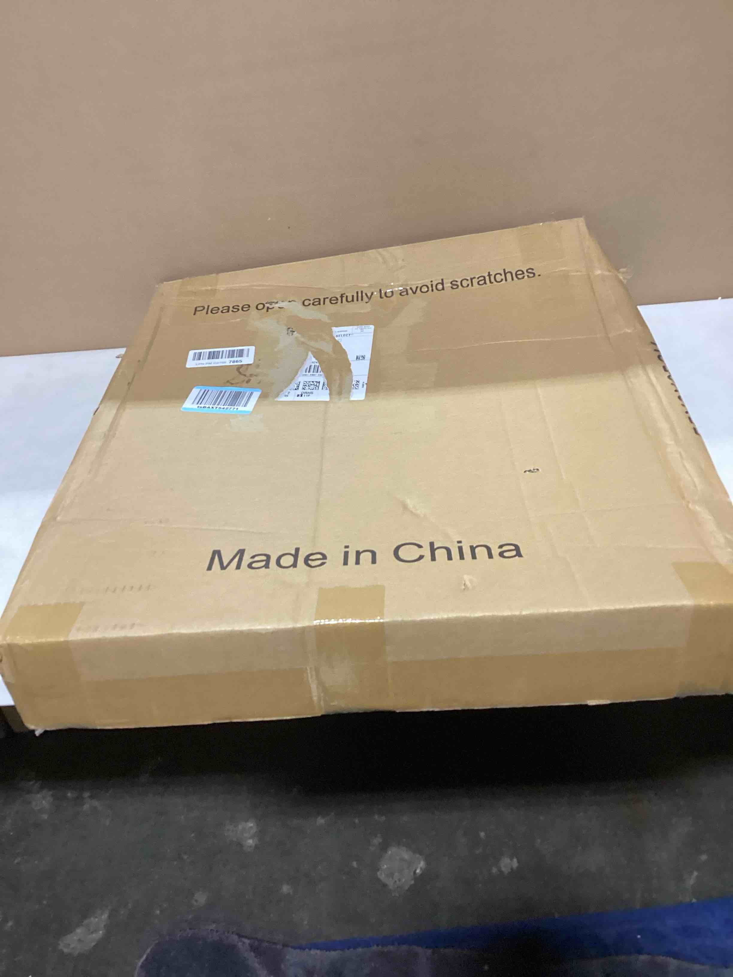 https://s3.amazonaws.com/lotting-images-prod/bidfta/PPE2289194_1748547542312.jpeg
