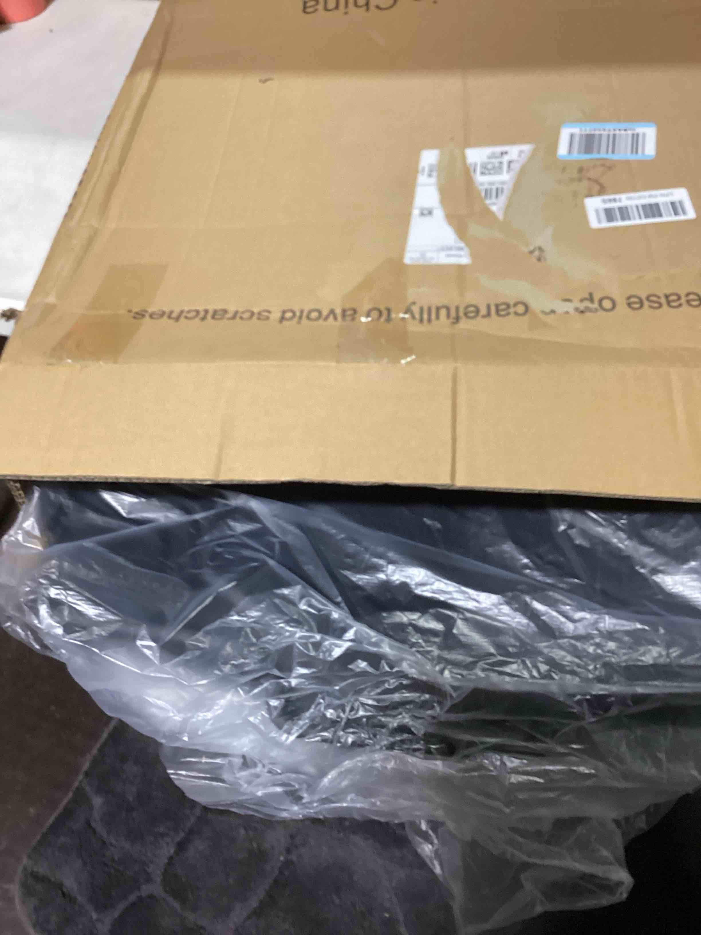 https://s3.amazonaws.com/lotting-images-prod/bidfta/PPE2289194_1748547580835.jpeg