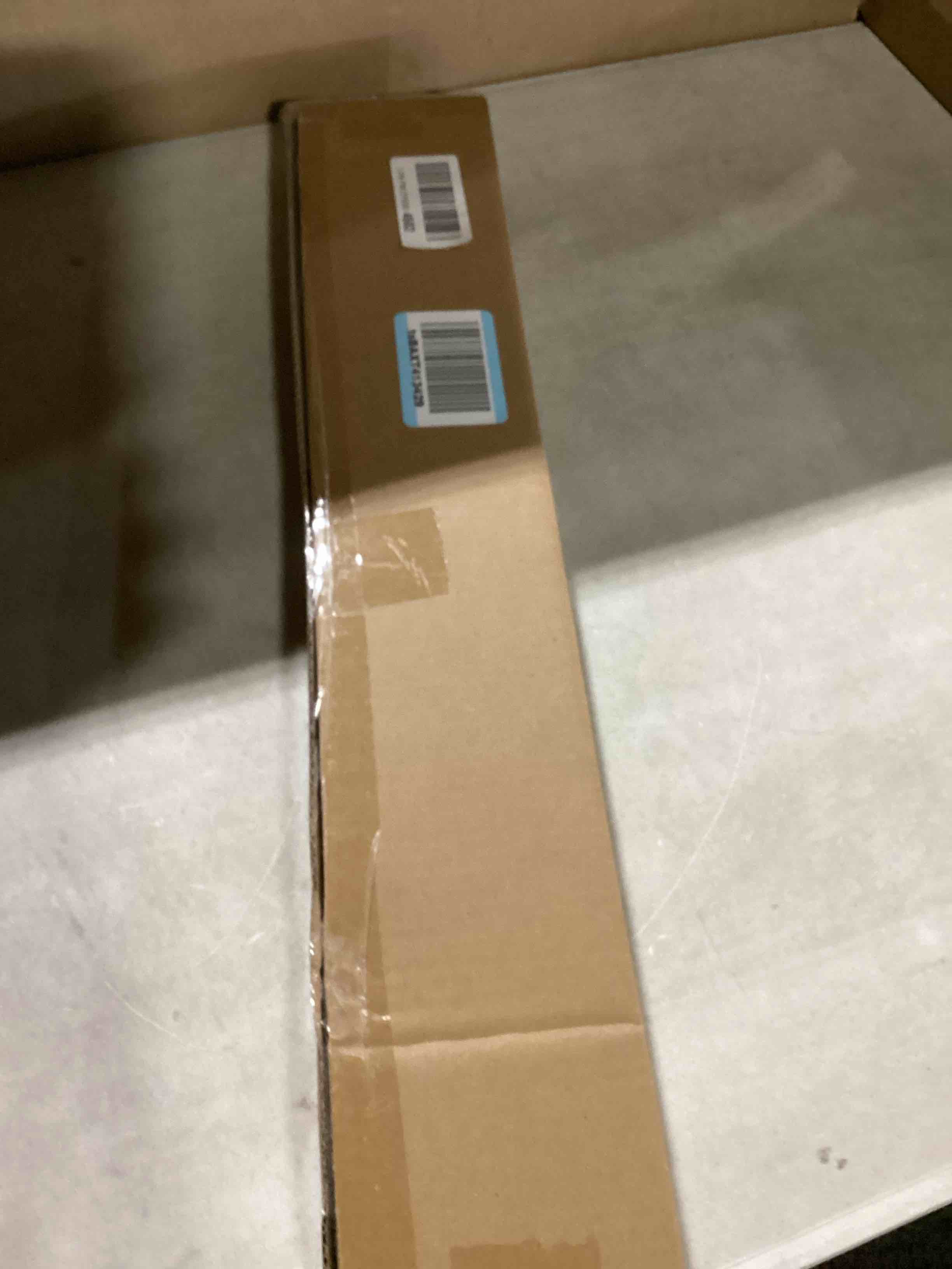 https://s3.amazonaws.com/lotting-images-prod/bidfta/PPE2289352_1752519301429.jpeg
