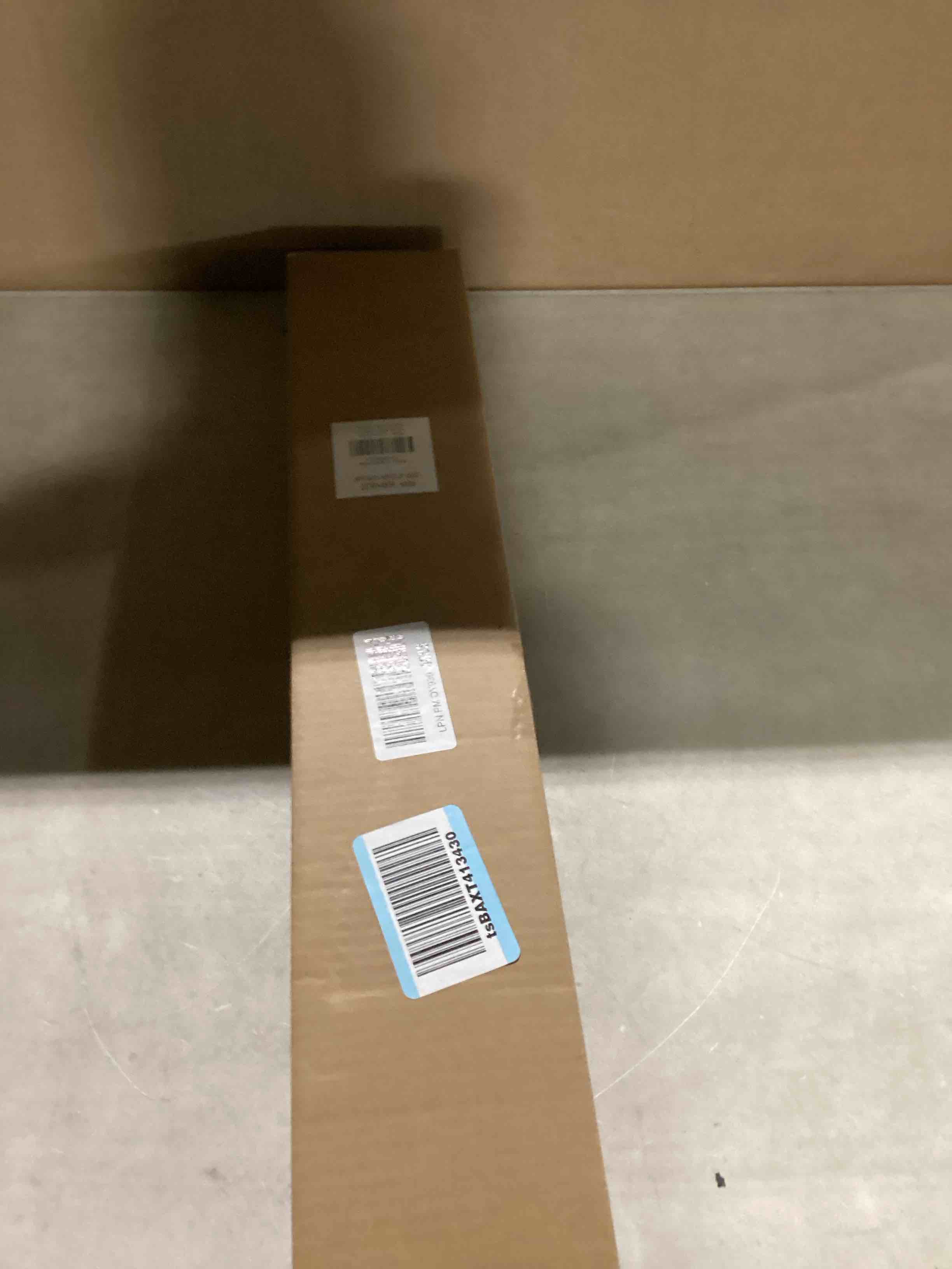 https://s3.amazonaws.com/lotting-images-prod/bidfta/PPE2289353_1752519453821.jpeg