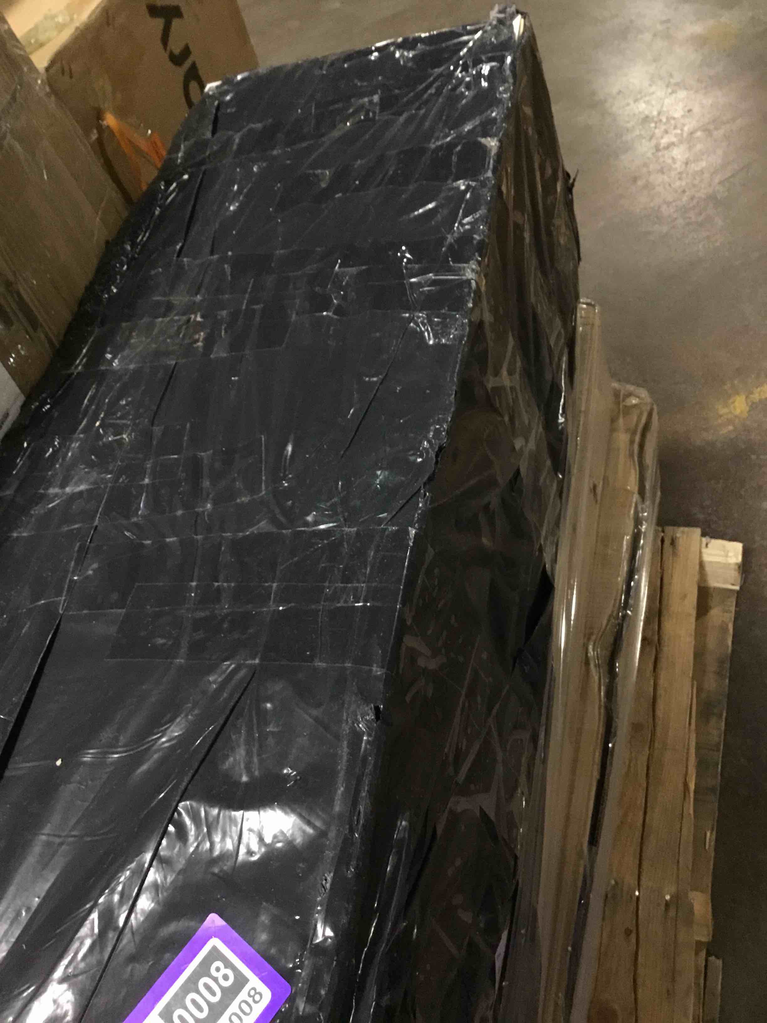 https://s3.amazonaws.com/lotting-images-prod/bidfta/PPE2290008_1743090726698.jpeg