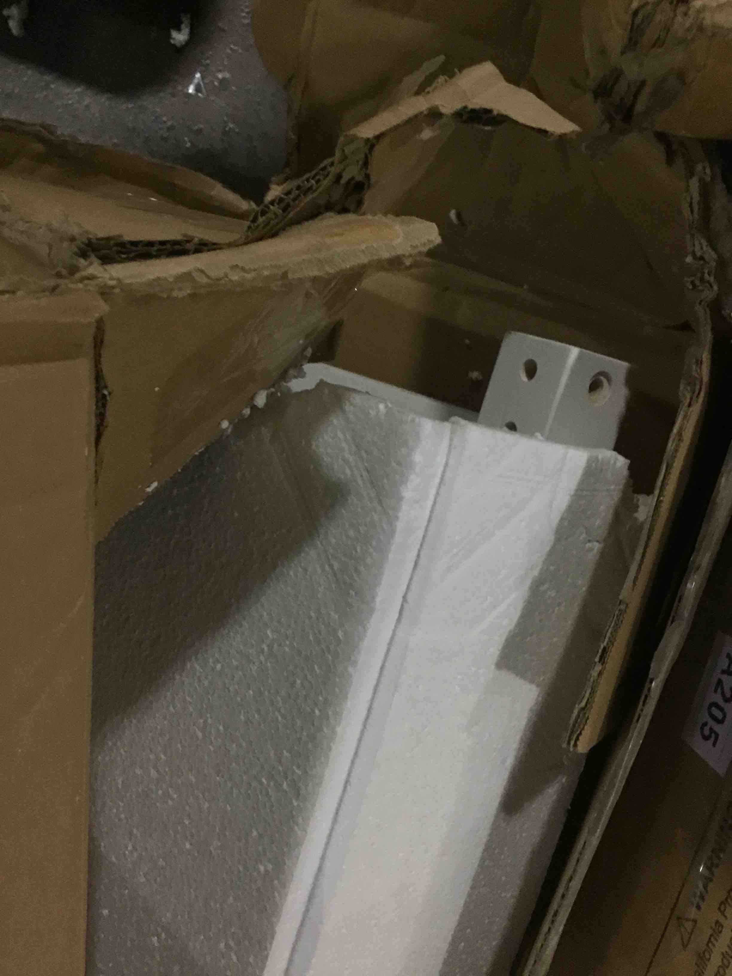 https://s3.amazonaws.com/lotting-images-prod/bidfta/PPE2290287_1743601706646.jpeg