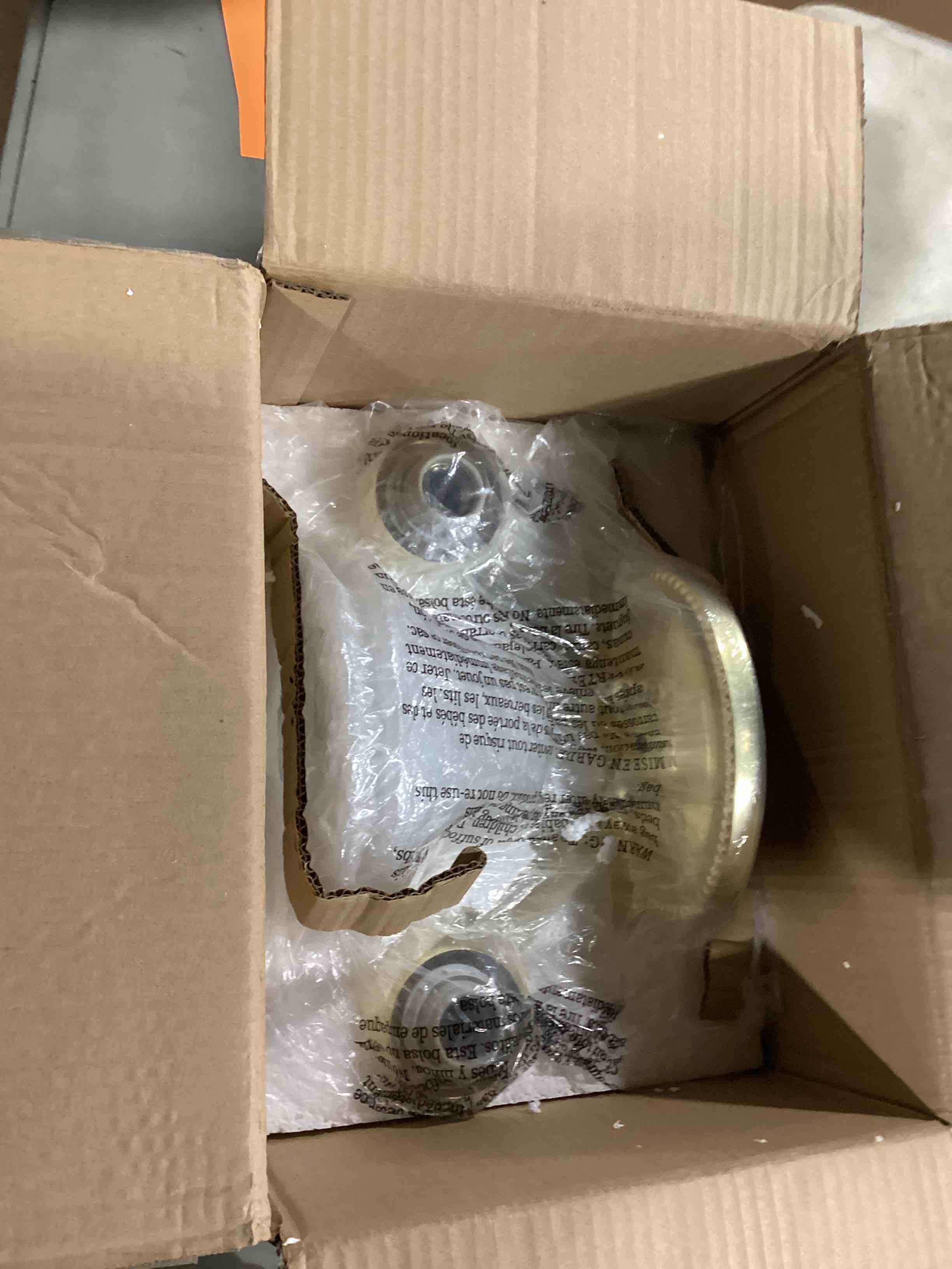 https://s3.amazonaws.com/lotting-images-prod/bidfta/PPE2290555_1744026026492.jpeg