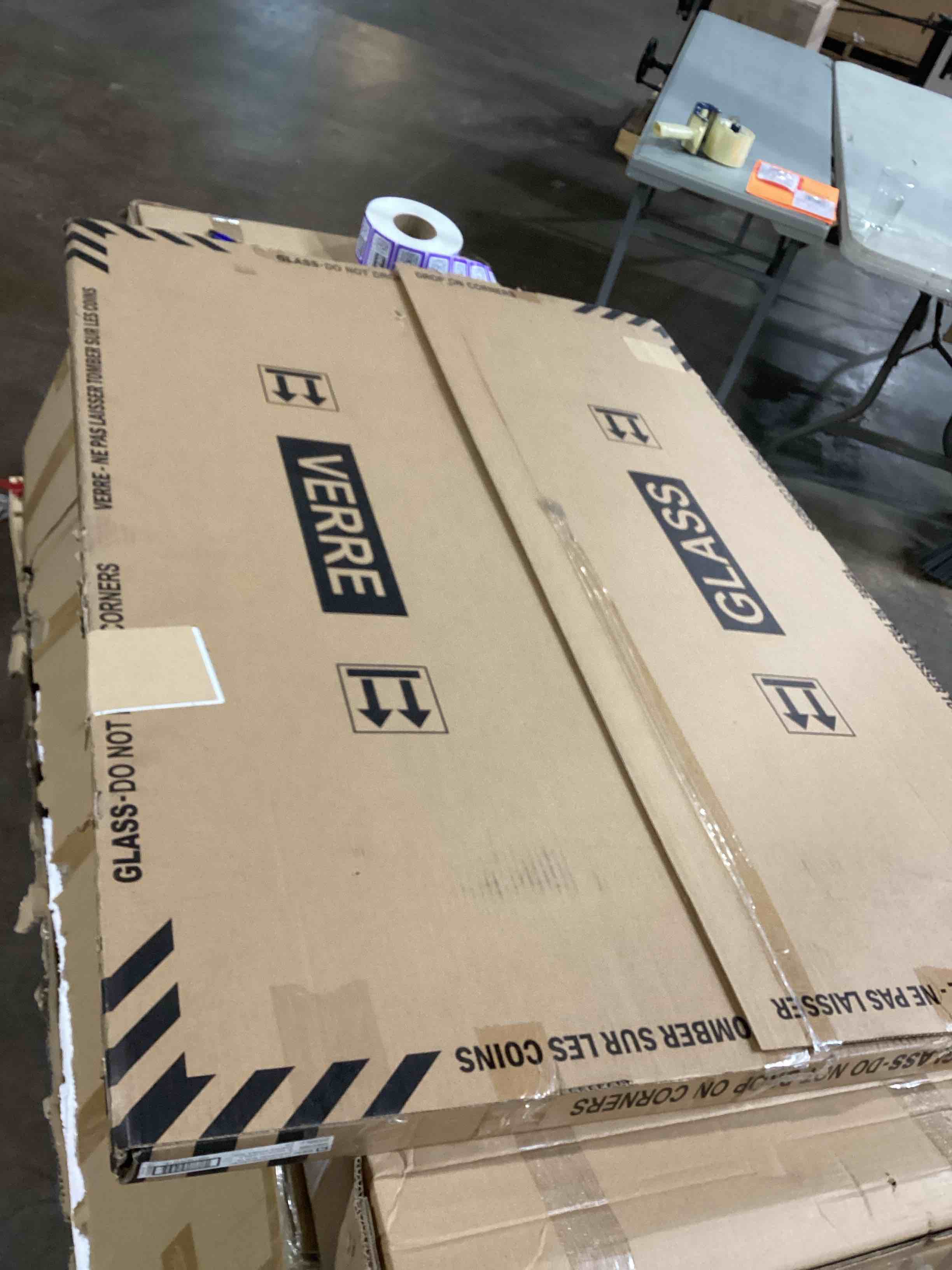 https://s3.amazonaws.com/lotting-images-prod/bidfta/PPE2290617_1744044169834.jpeg