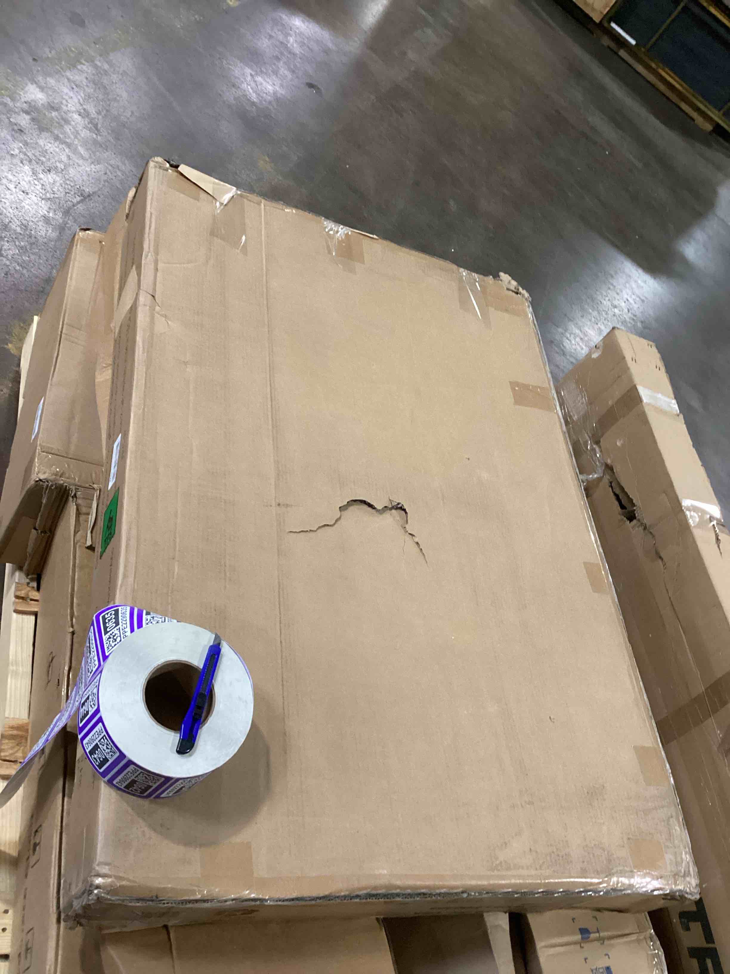 https://s3.amazonaws.com/lotting-images-prod/bidfta/PPE2290619_1744044418116.jpeg