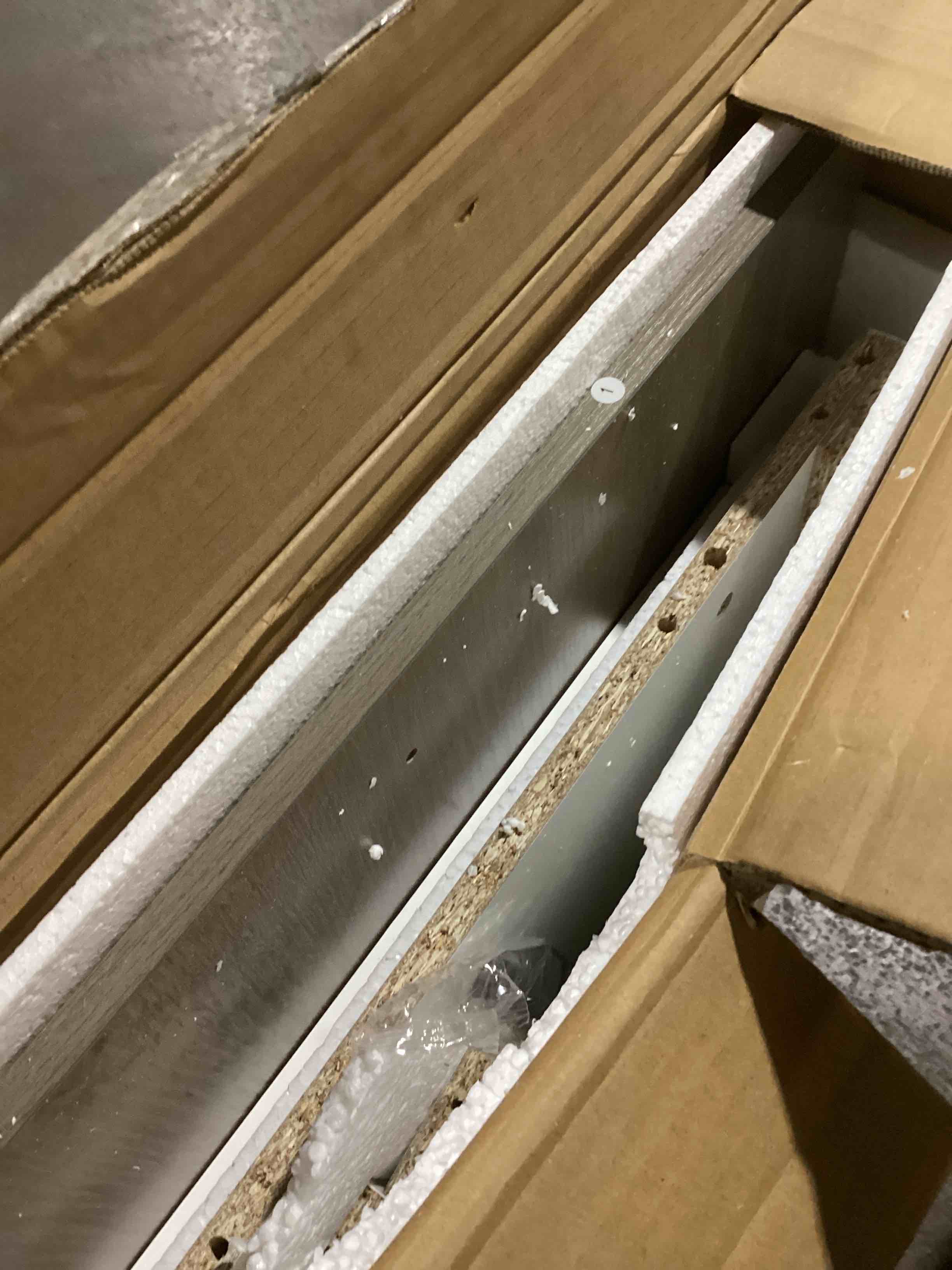 https://s3.amazonaws.com/lotting-images-prod/bidfta/PPE2290814_1744810146823.jpeg
