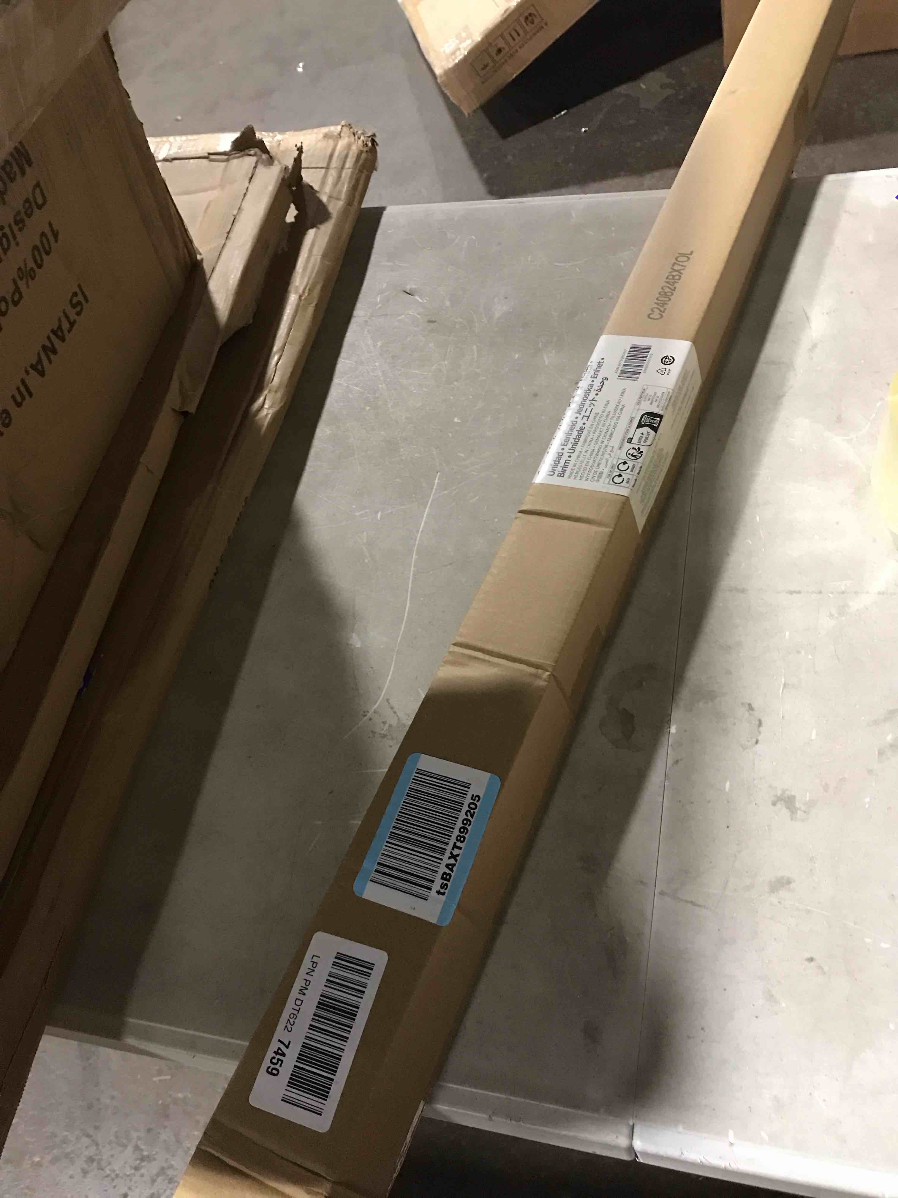 https://s3.amazonaws.com/lotting-images-prod/bidfta/PPE2291229_1745348171316.jpeg
