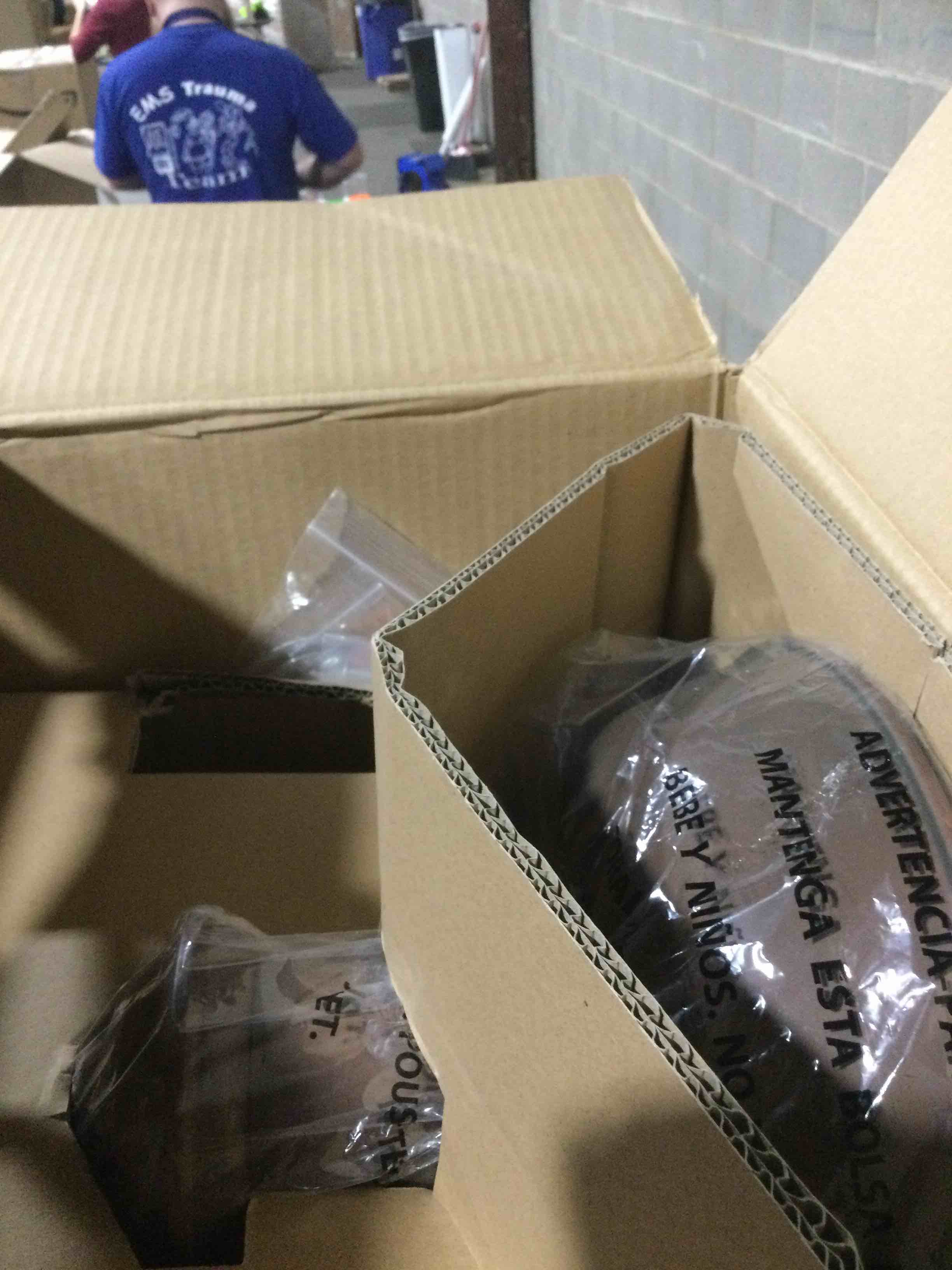 https://s3.amazonaws.com/lotting-images-prod/bidfta/PPE2291305_1745426072384.jpeg