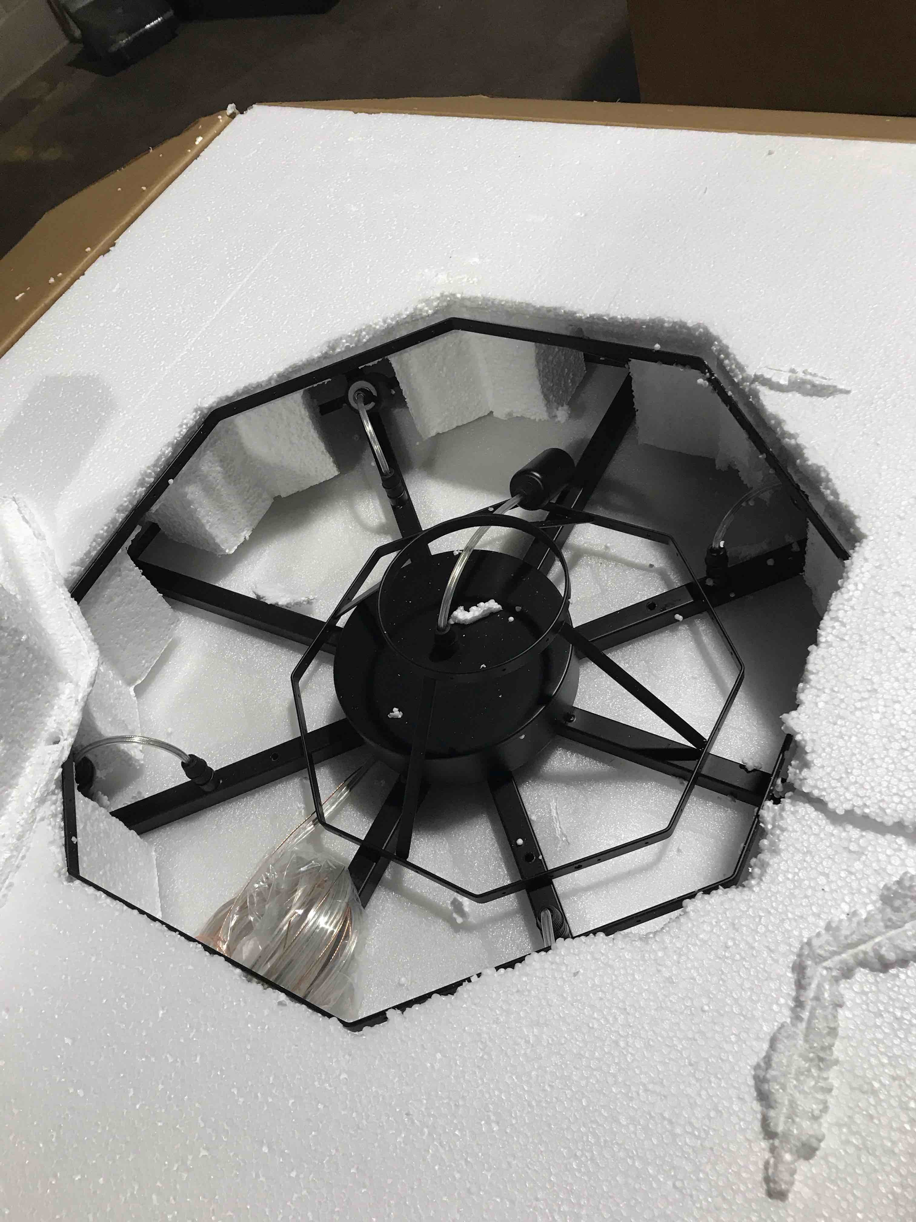 https://s3.amazonaws.com/lotting-images-prod/bidfta/PPE2291383_1745495611959.jpeg
