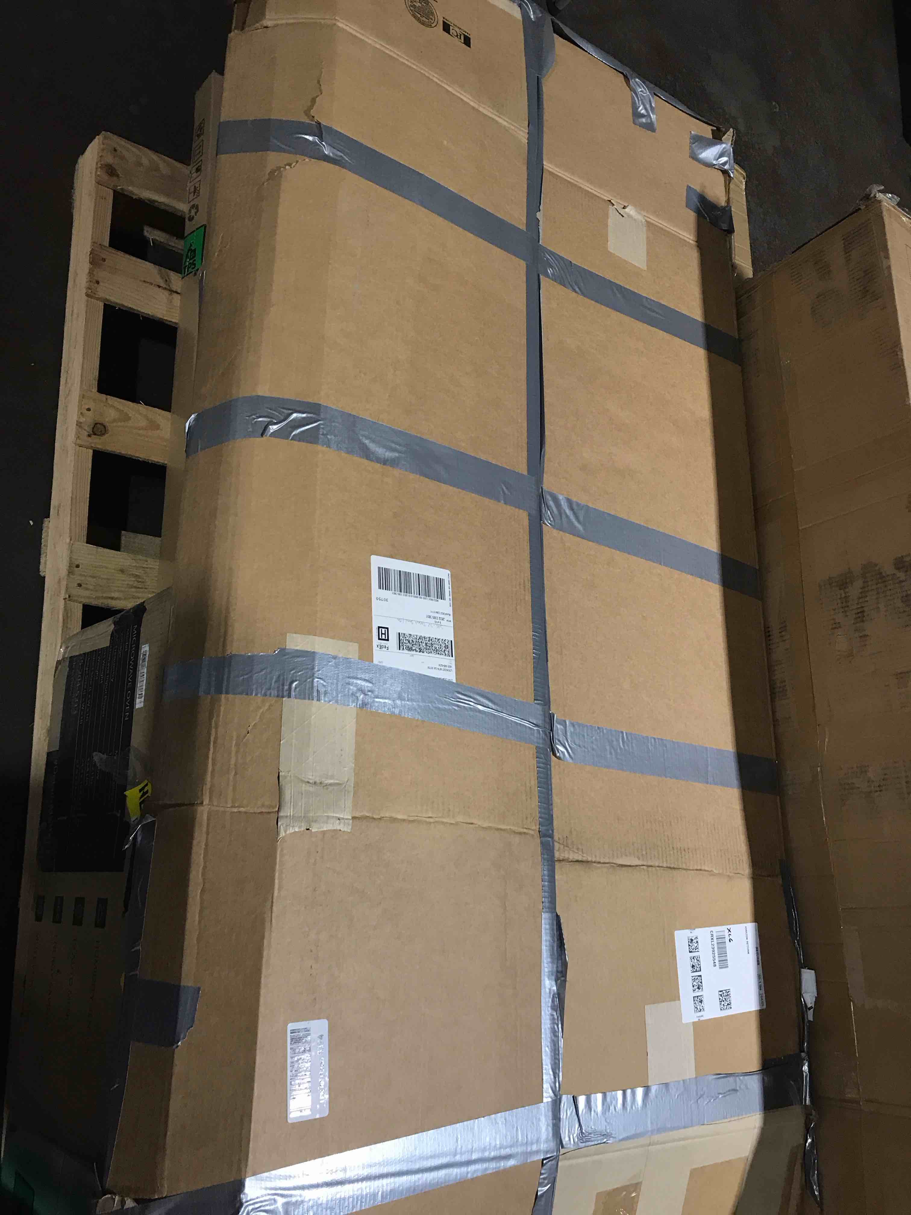 https://s3.amazonaws.com/lotting-images-prod/bidfta/PPE2291396_1745505594233.jpeg