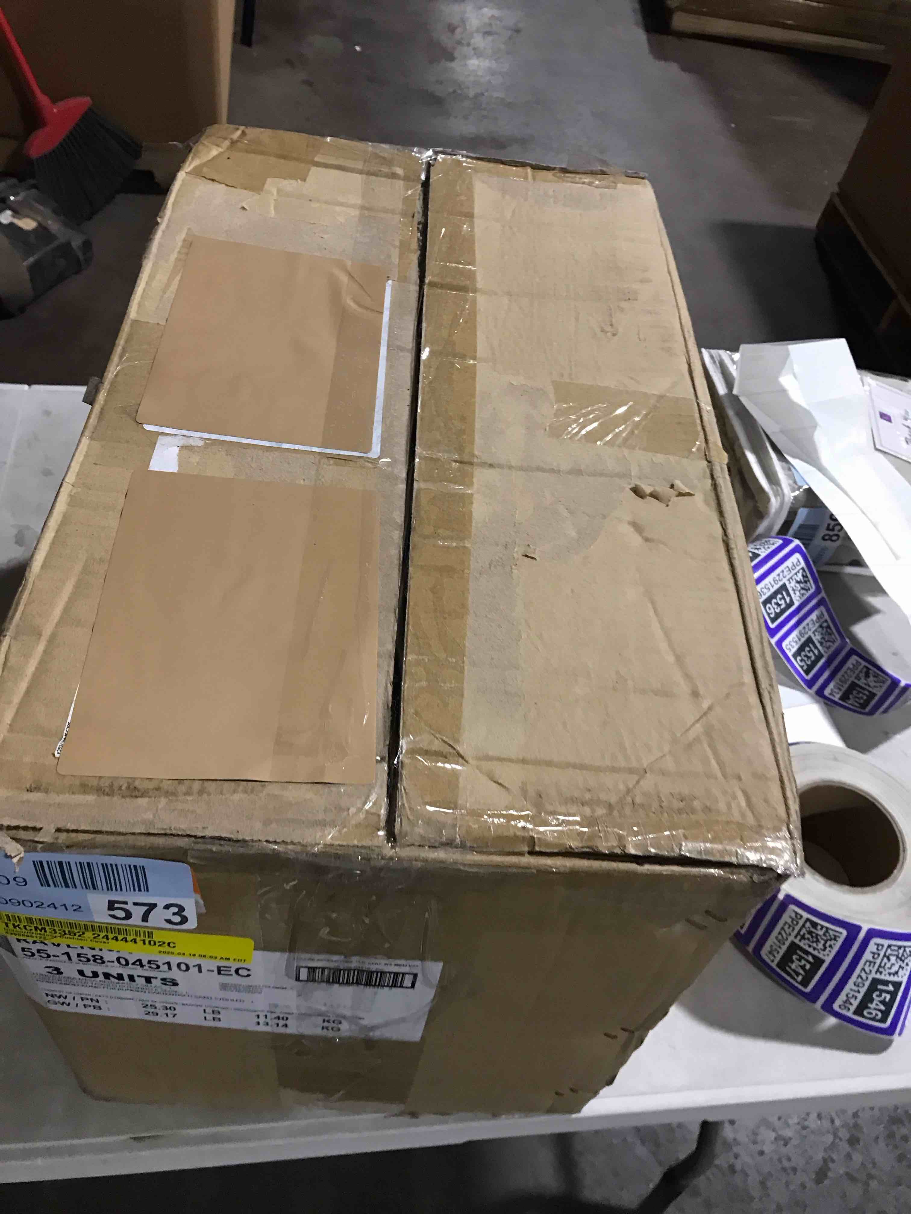 https://s3.amazonaws.com/lotting-images-prod/bidfta/PPE2291526_1745581576440.jpeg