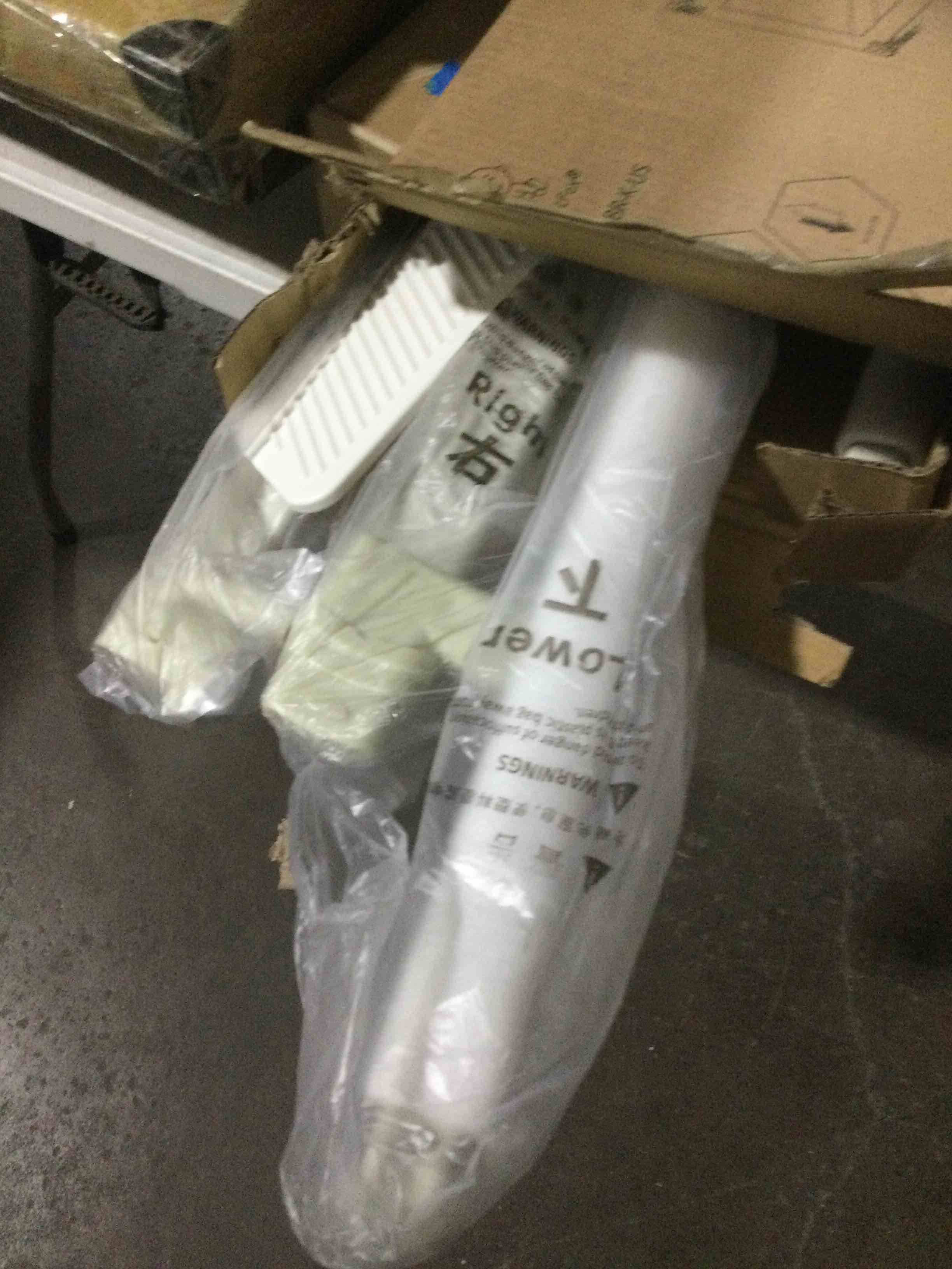 https://s3.amazonaws.com/lotting-images-prod/bidfta/PPE2291548_1745607102770.jpeg