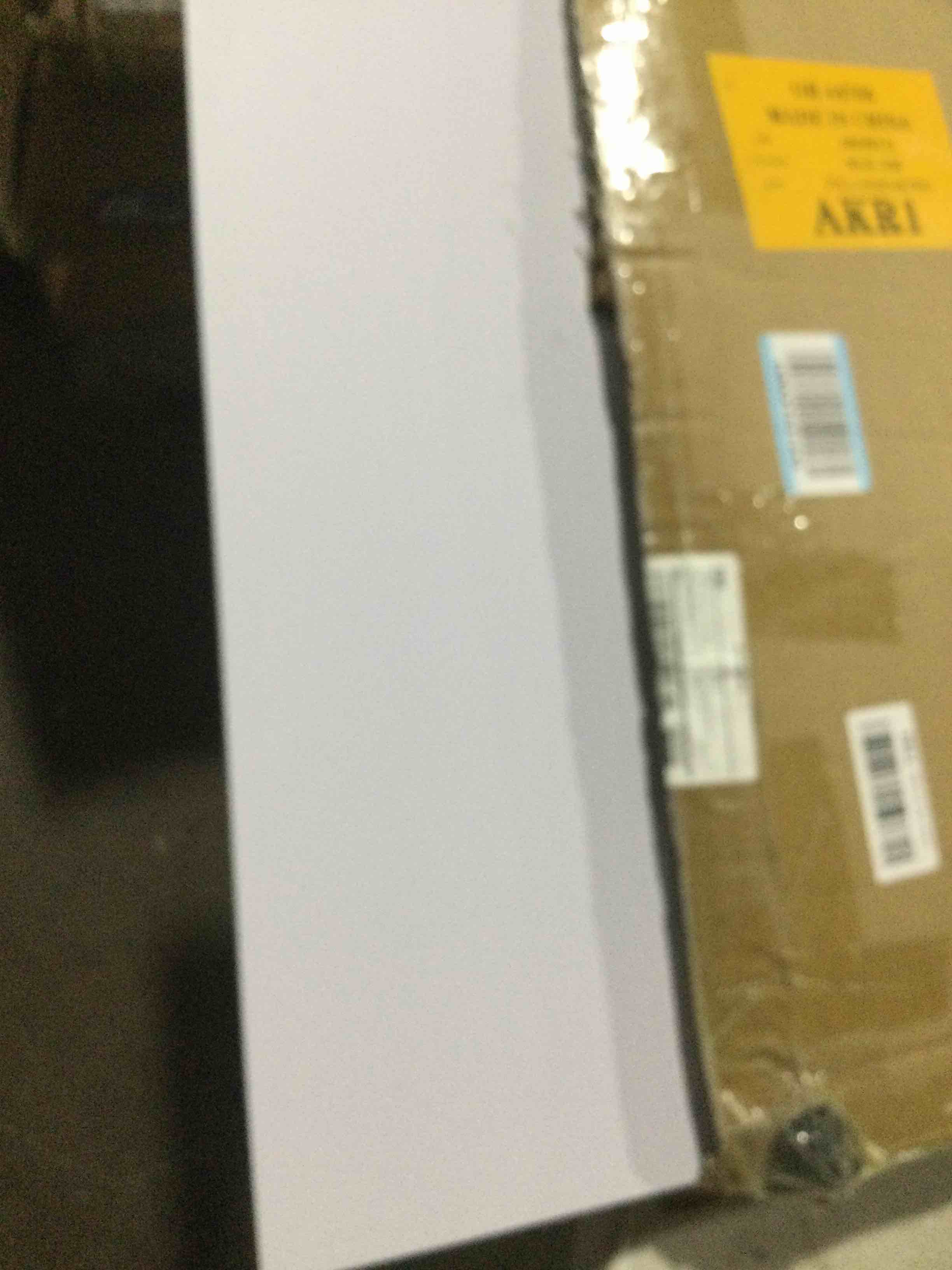 https://s3.amazonaws.com/lotting-images-prod/bidfta/PPE2291552_1745605313417.jpeg