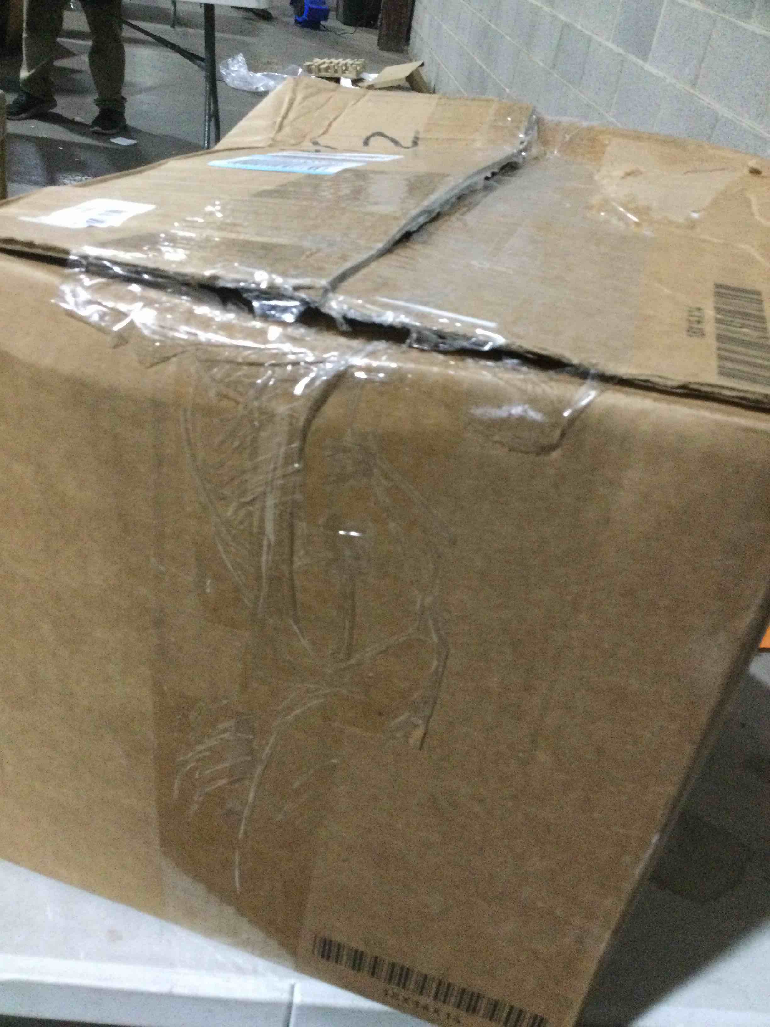 https://s3.amazonaws.com/lotting-images-prod/bidfta/PPE2291565_1745601793584.jpeg