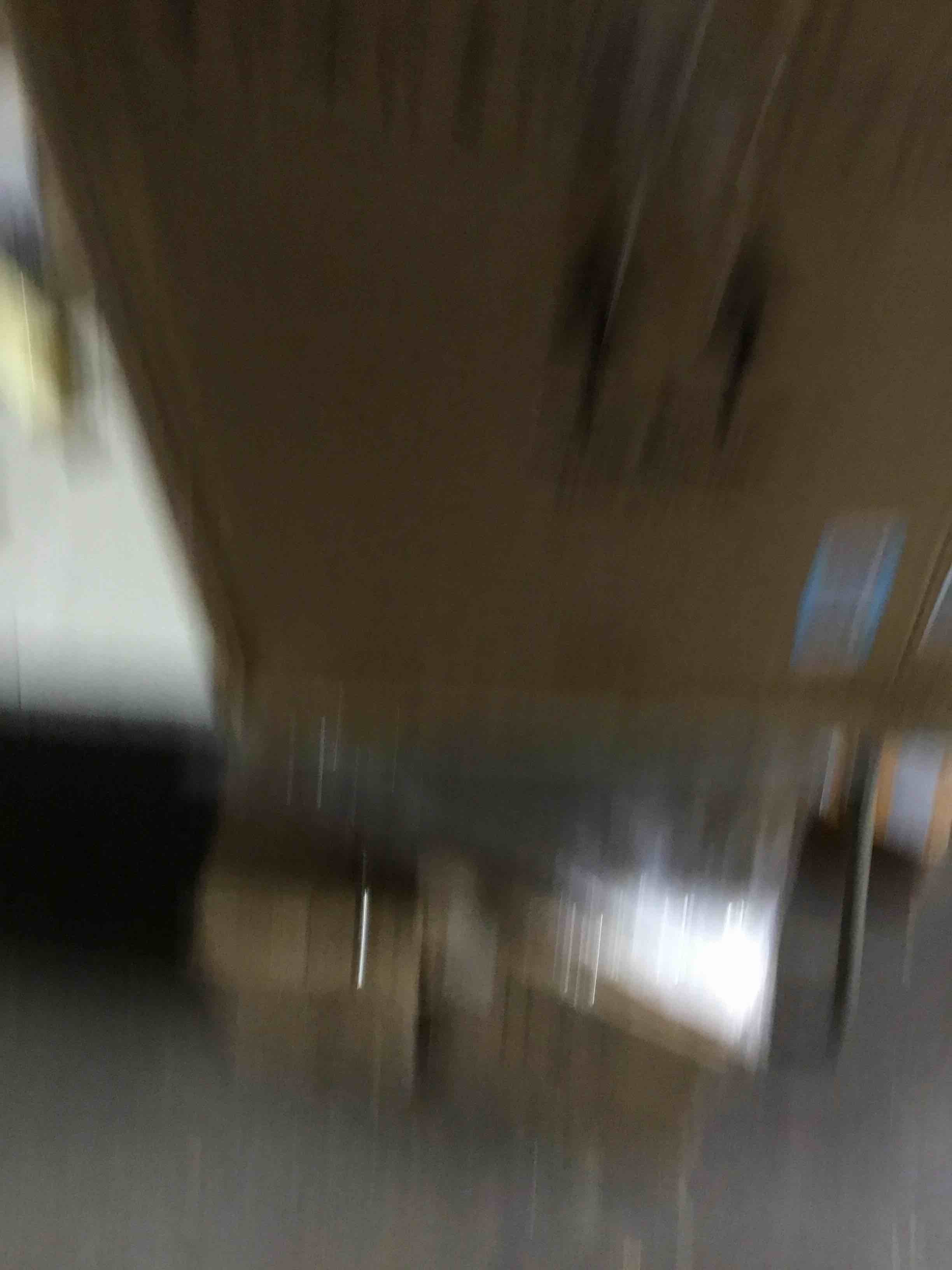 https://s3.amazonaws.com/lotting-images-prod/bidfta/PPE2291923_1746209052612.jpeg