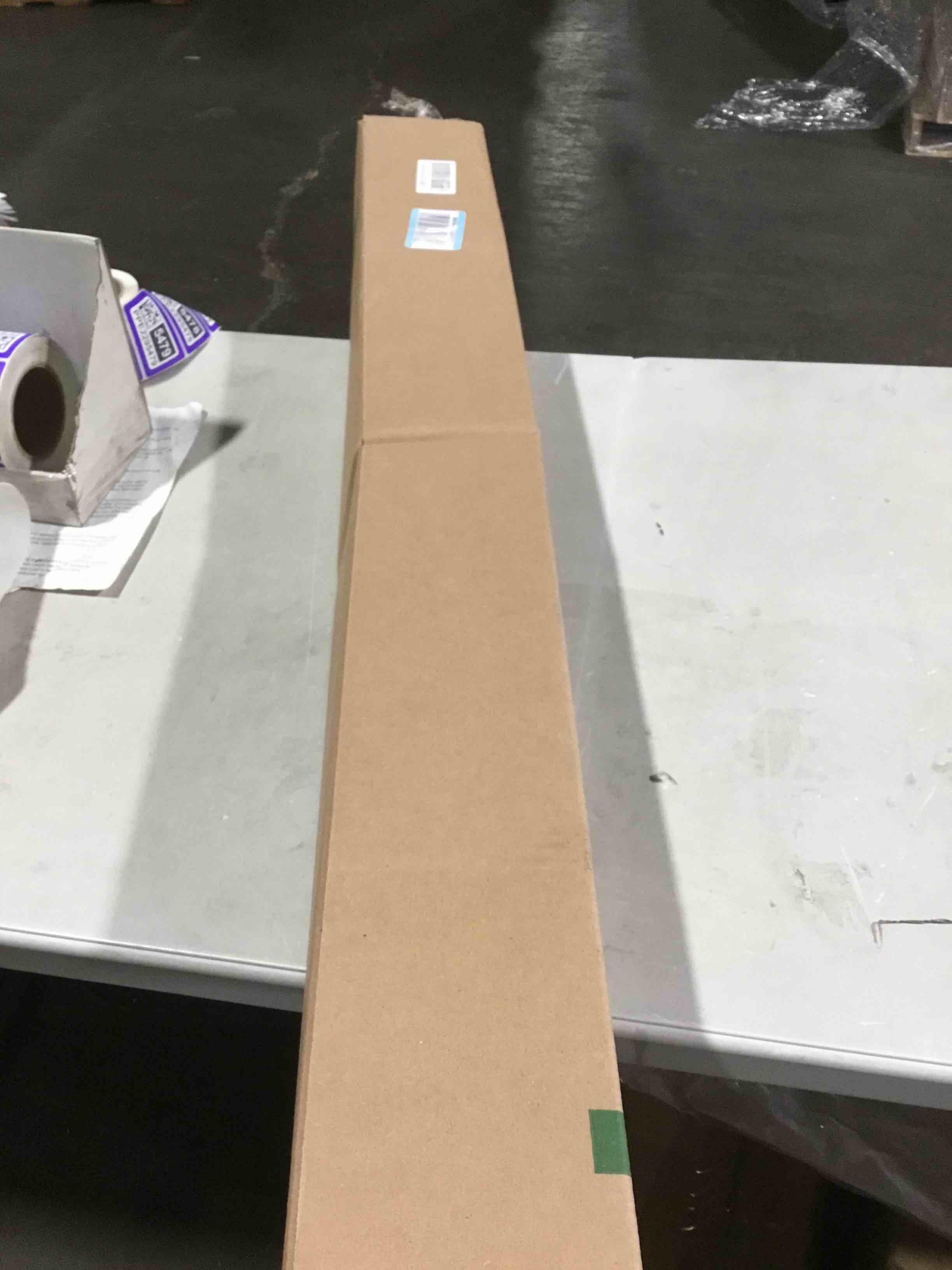 https://s3.amazonaws.com/lotting-images-prod/bidfta/PPE2291936_1746211692400.jpeg