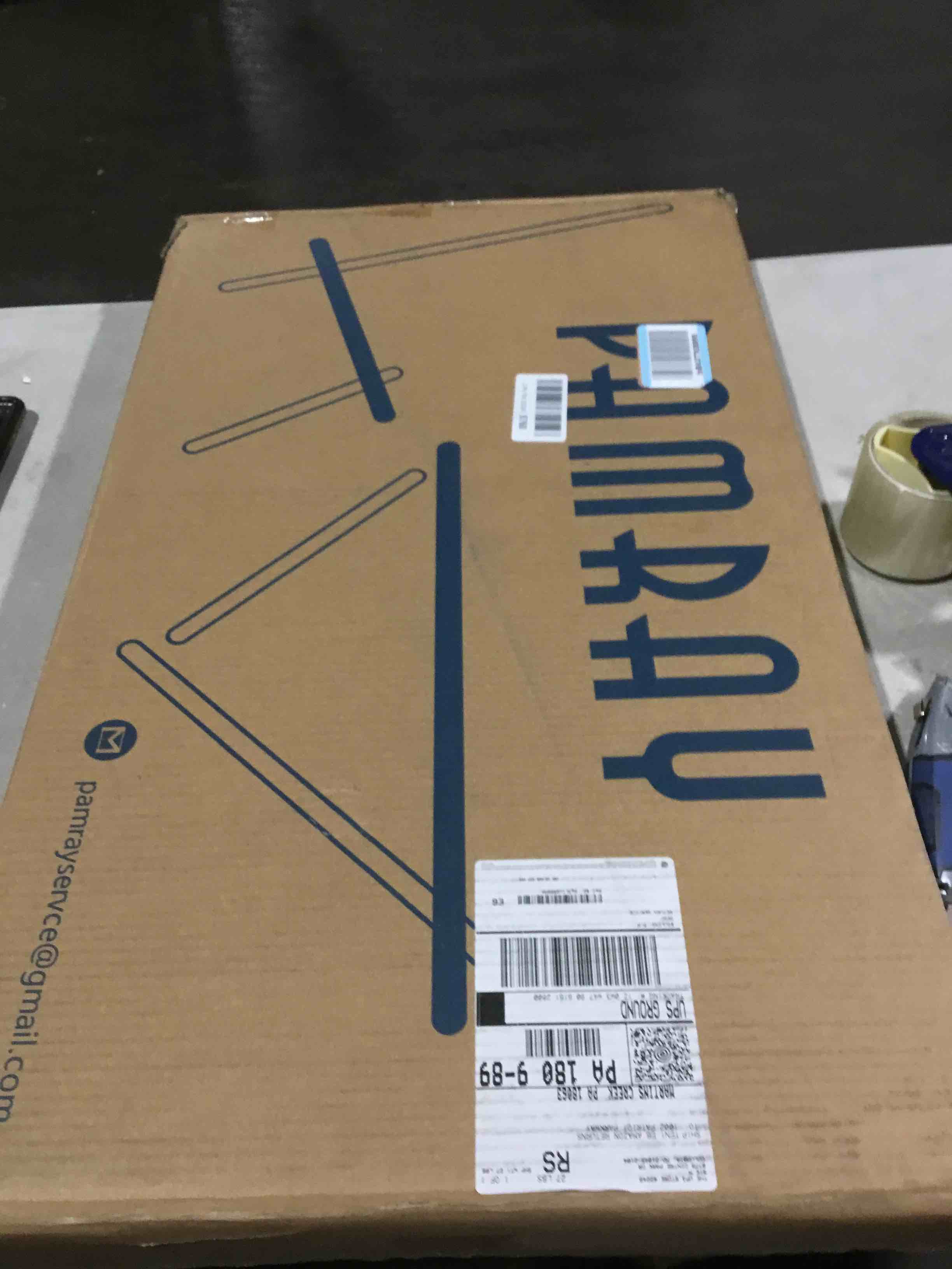 https://s3.amazonaws.com/lotting-images-prod/bidfta/PPE2292038_1746460391932.jpeg
