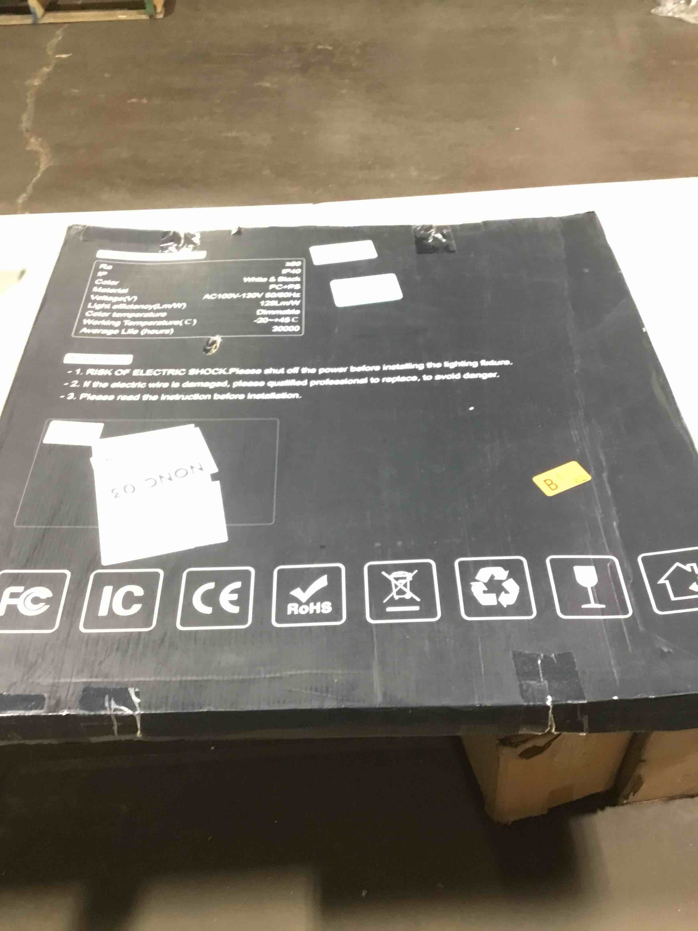 https://s3.amazonaws.com/lotting-images-prod/bidfta/PPE2292219_1746547551800.jpeg