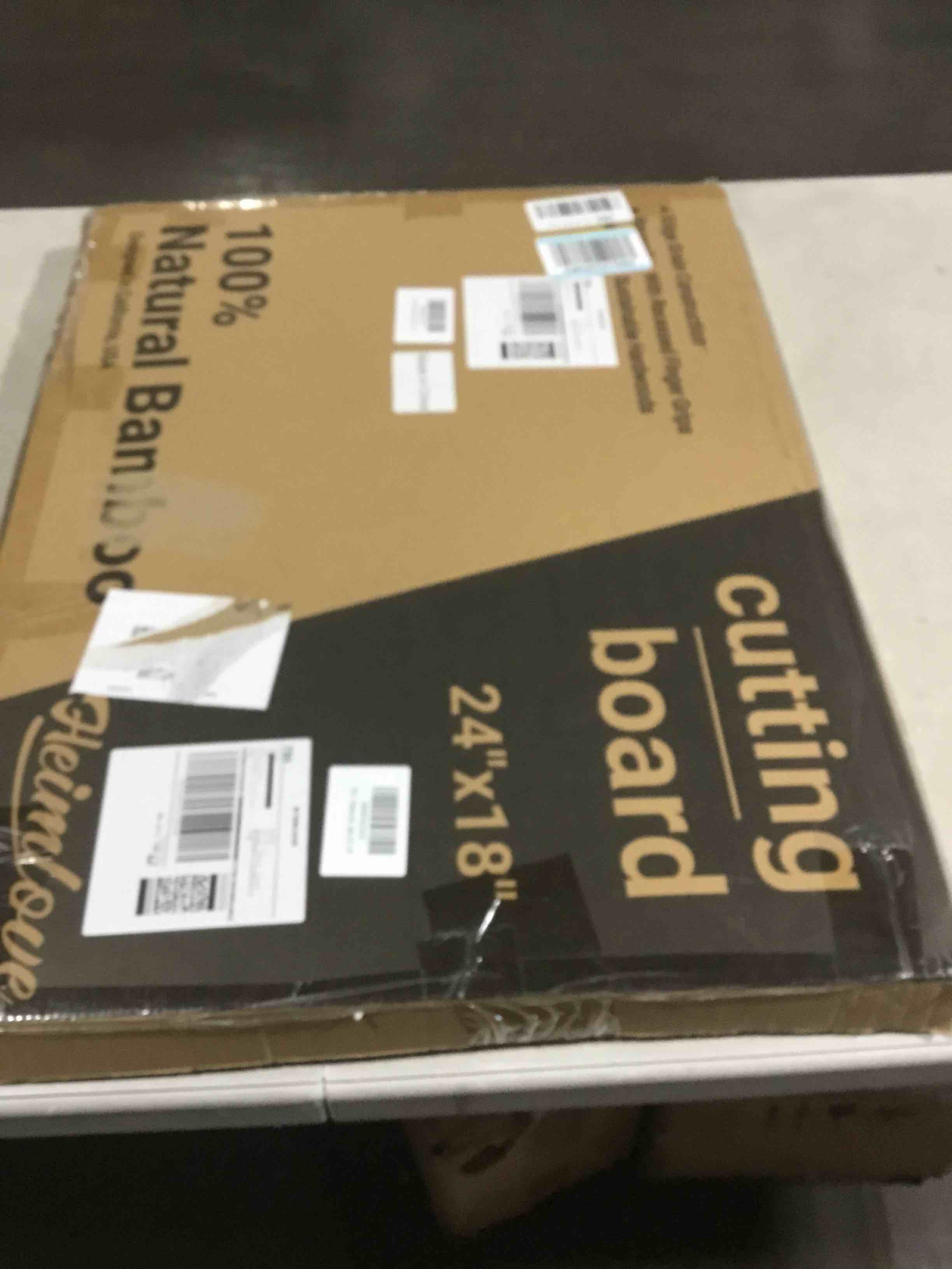 https://s3.amazonaws.com/lotting-images-prod/bidfta/PPE2292329_1746624089277.jpeg