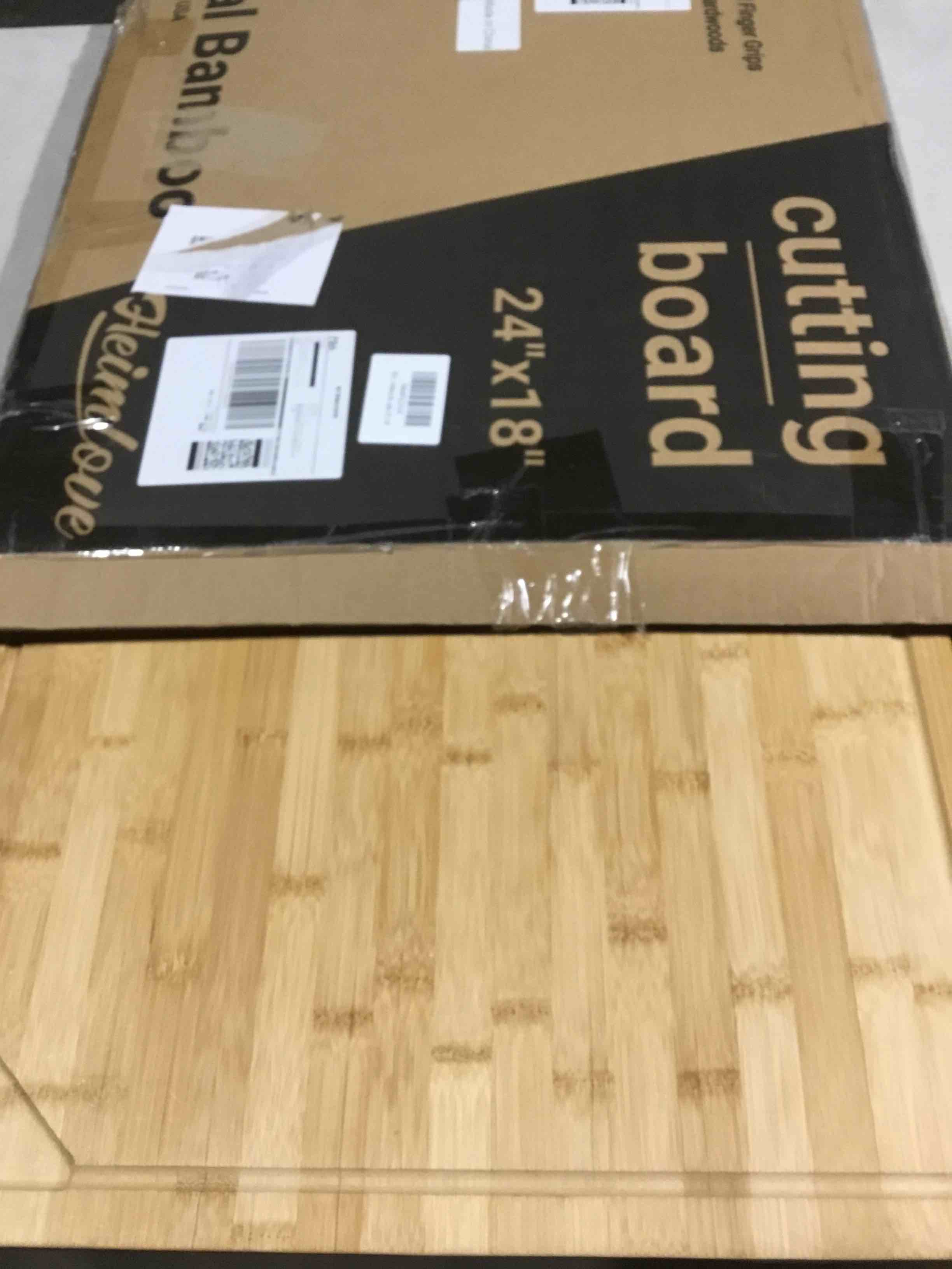 https://s3.amazonaws.com/lotting-images-prod/bidfta/PPE2292329_1746624100780.jpeg