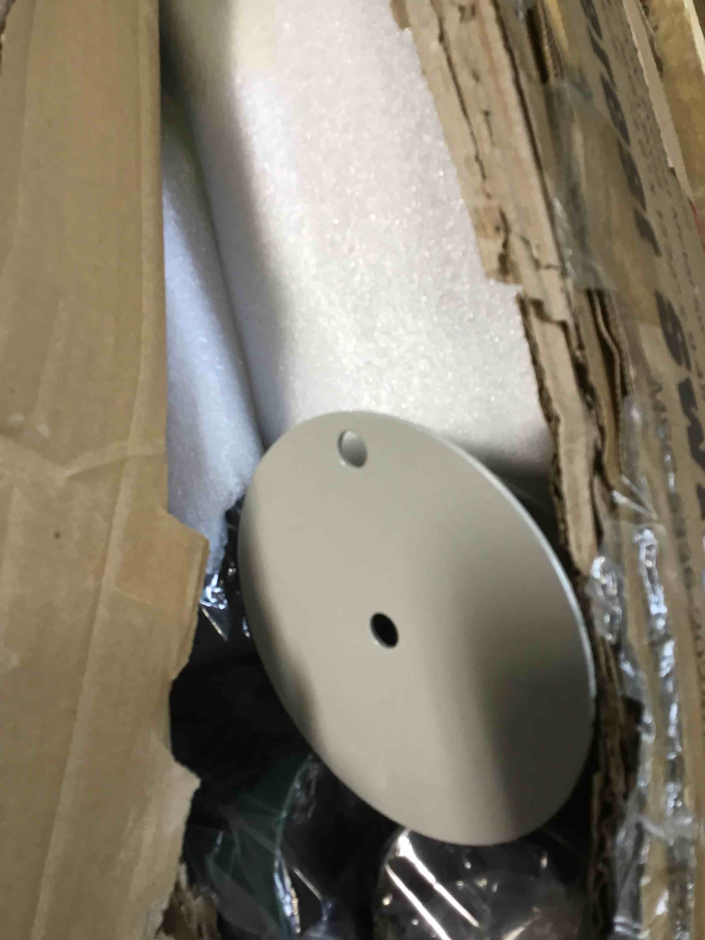 https://s3.amazonaws.com/lotting-images-prod/bidfta/PPE2292358_1746628471668.jpeg