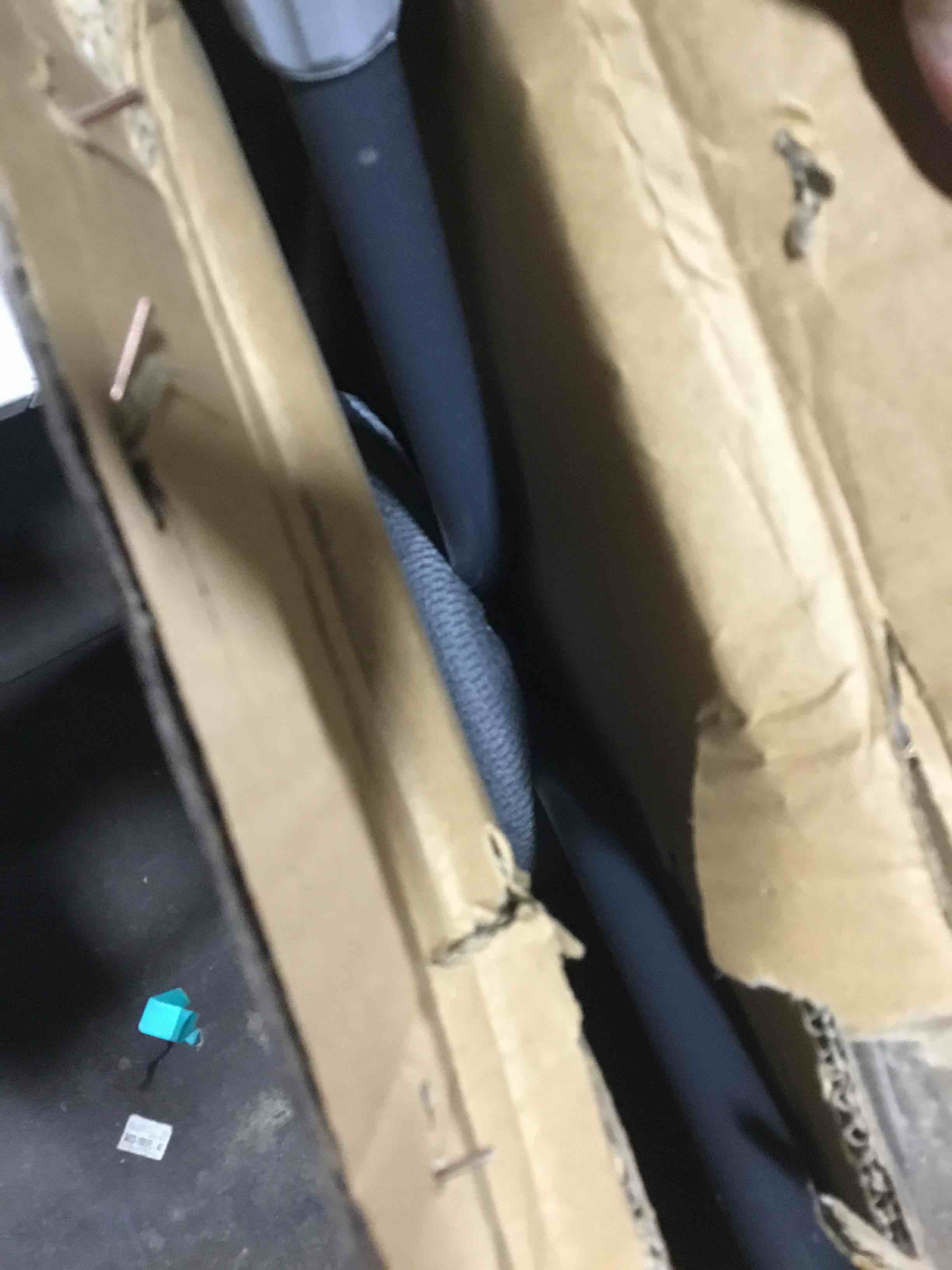 https://s3.amazonaws.com/lotting-images-prod/bidfta/PPE2292392_1746634390890.jpeg