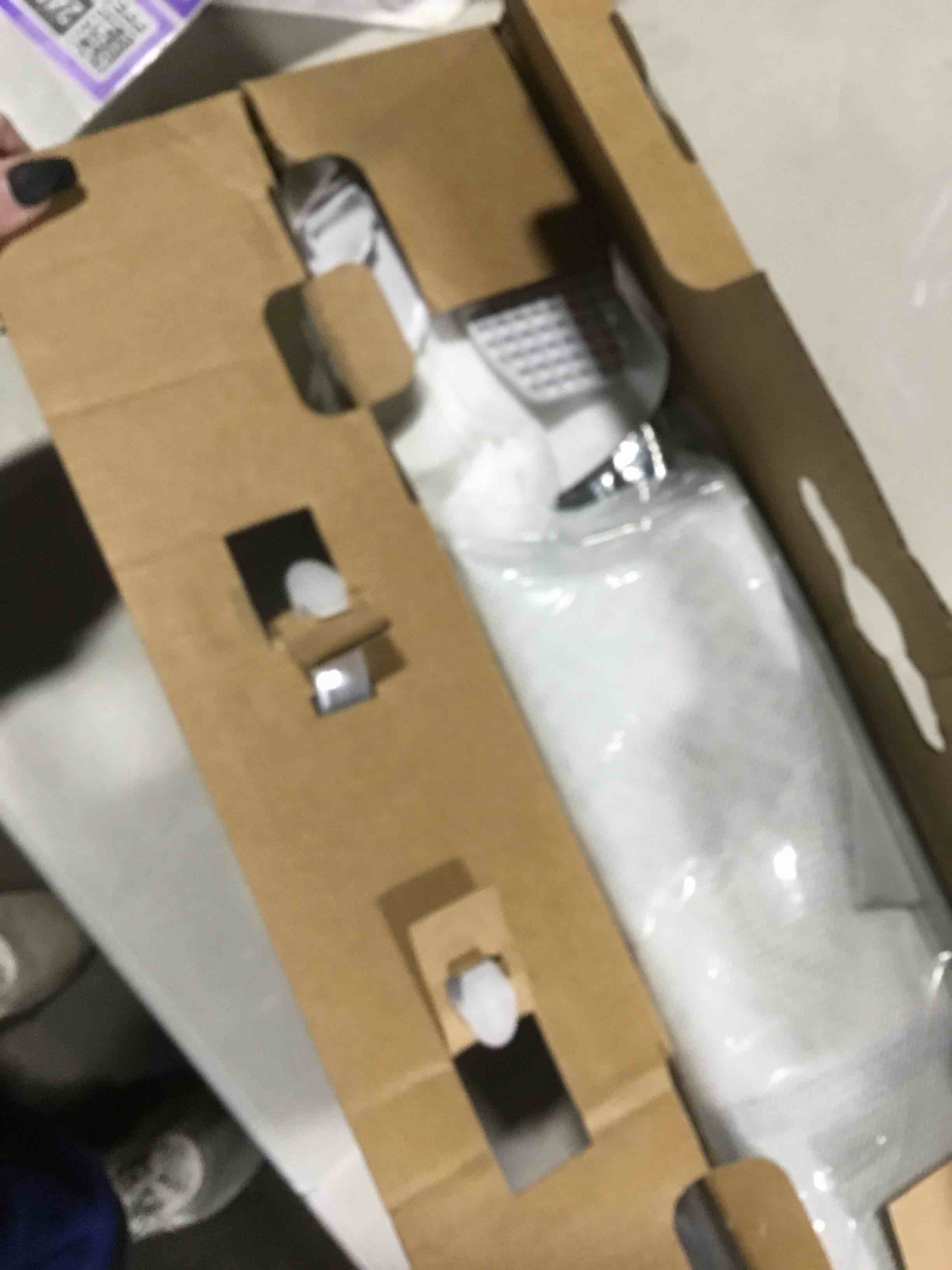 https://s3.amazonaws.com/lotting-images-prod/bidfta/PPE2292409_1746636857829.jpeg