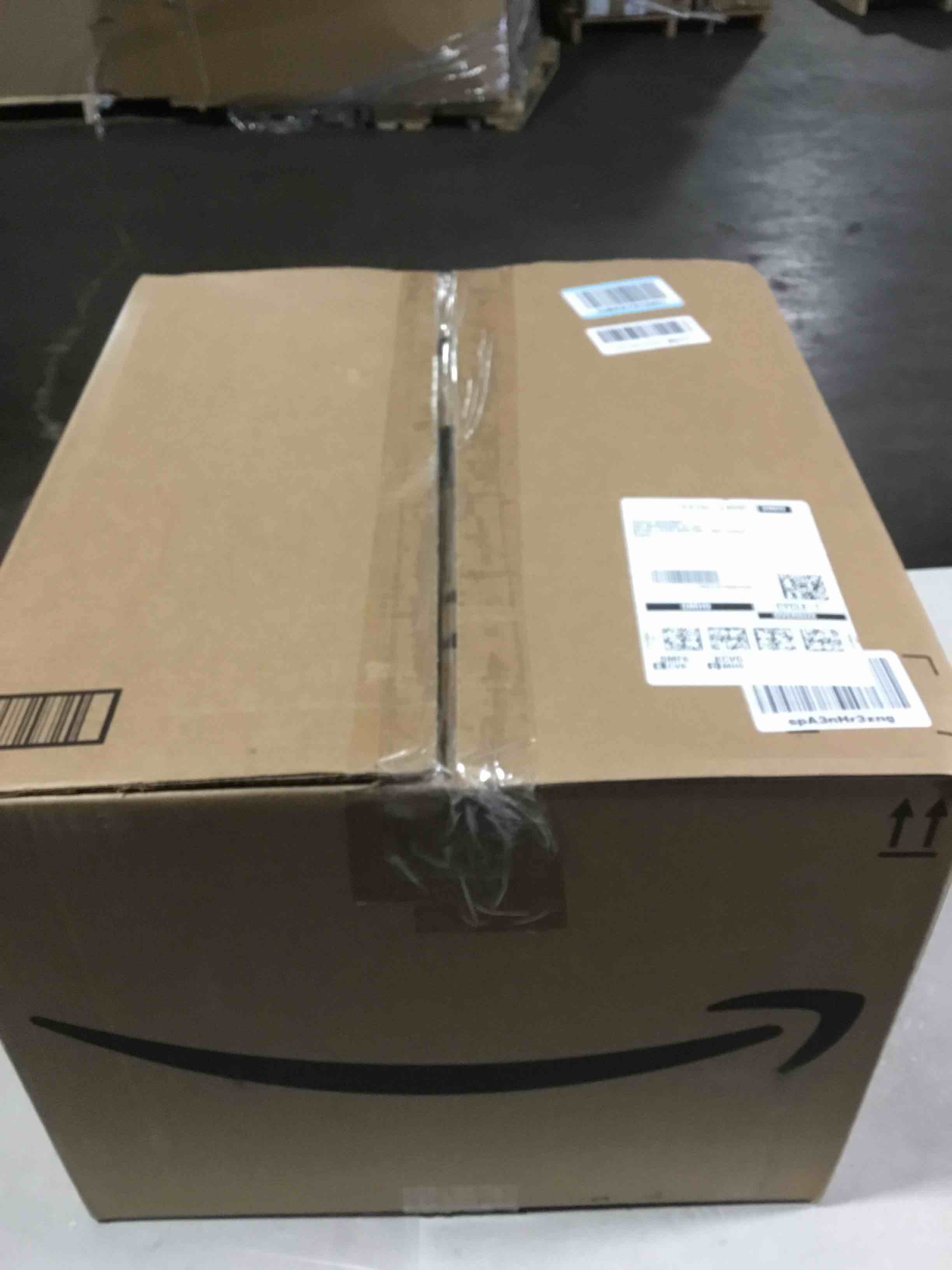 https://s3.amazonaws.com/lotting-images-prod/bidfta/PPE2292676_1746799414924.jpeg