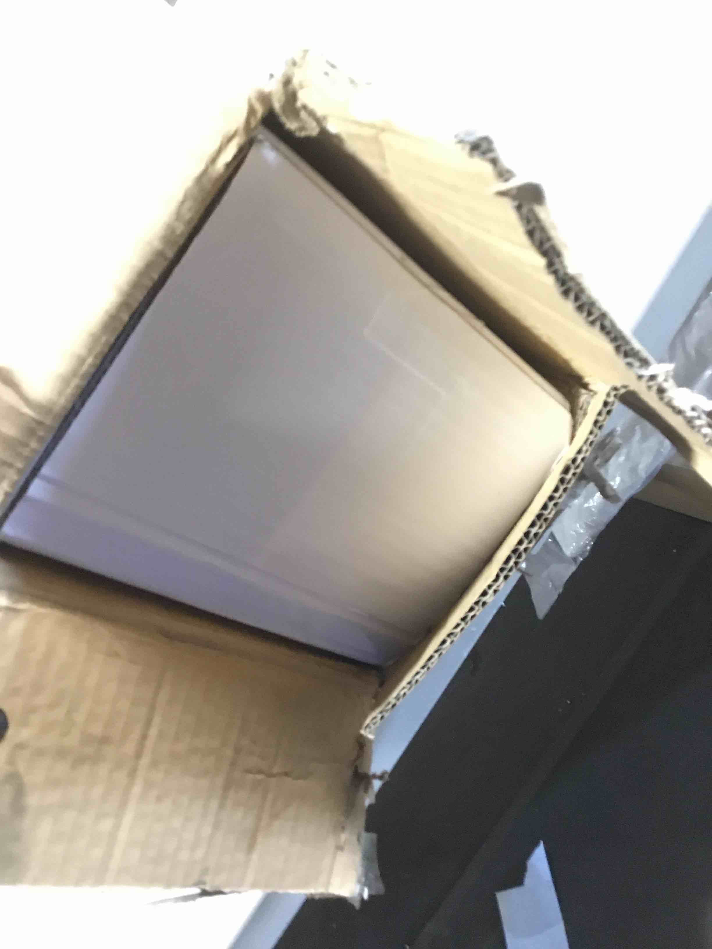 https://s3.amazonaws.com/lotting-images-prod/bidfta/PPE2292695_1746801990939.jpeg