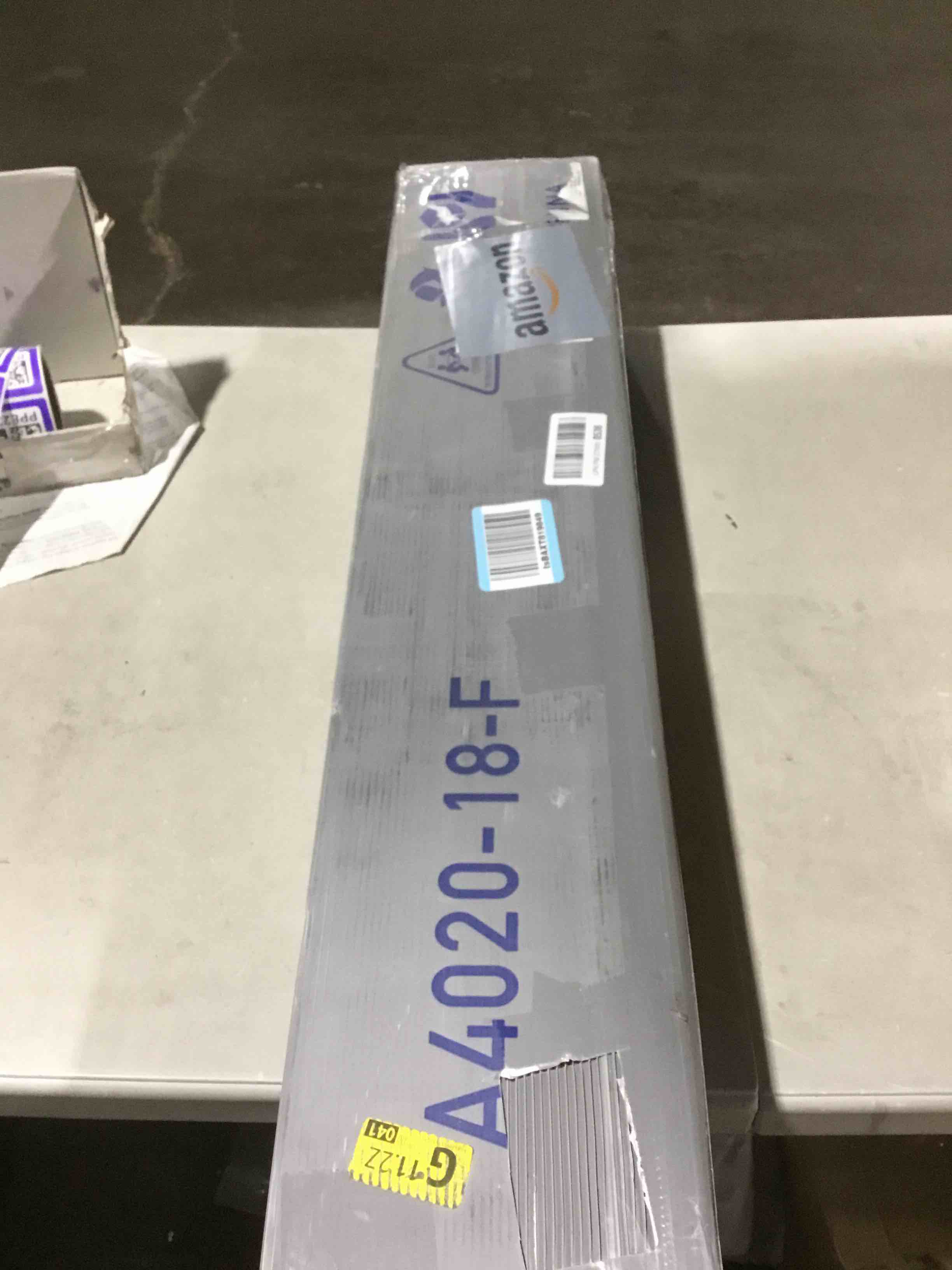 https://s3.amazonaws.com/lotting-images-prod/bidfta/PPE2292858_1747056462577.jpeg