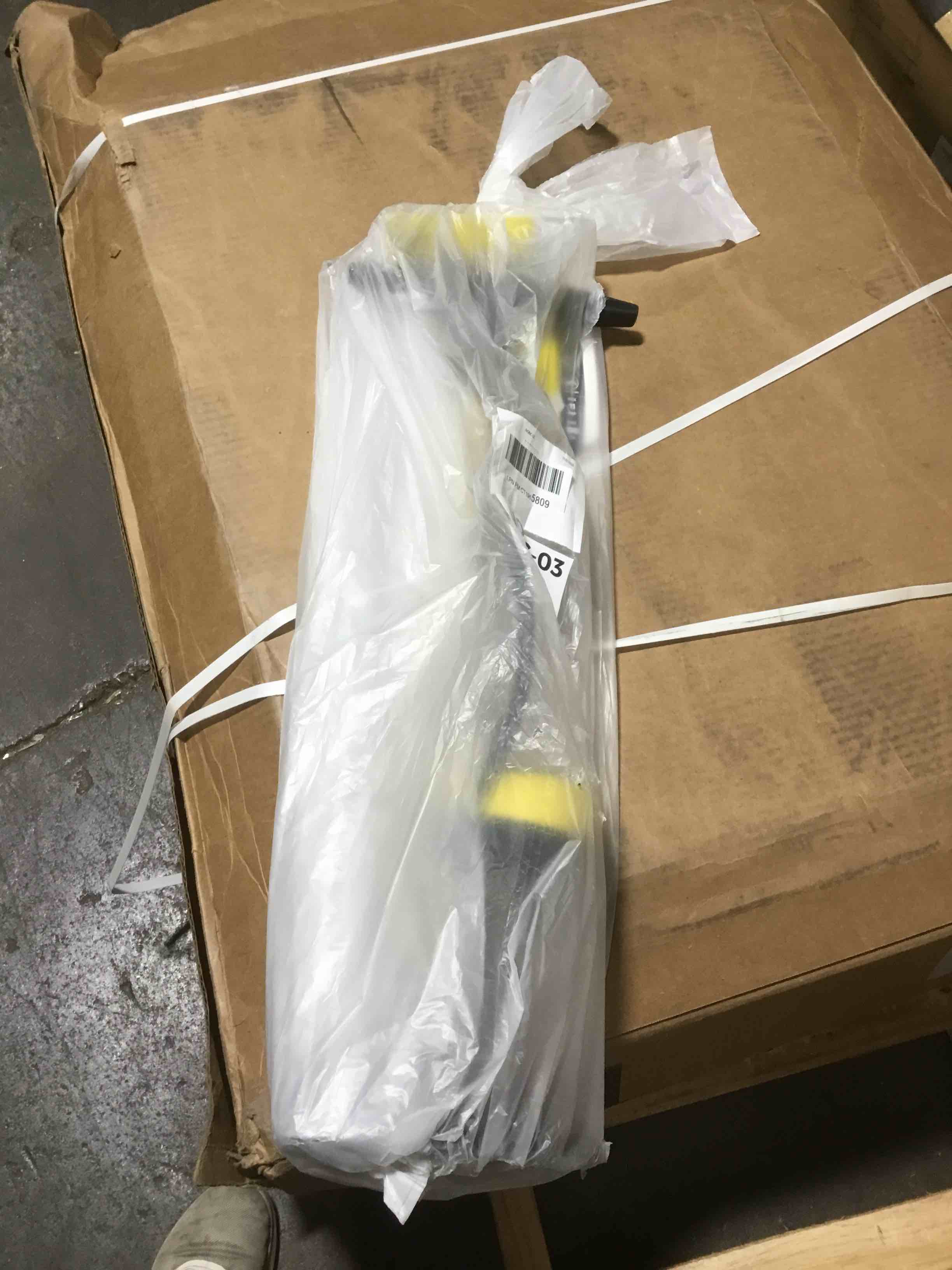 https://s3.amazonaws.com/lotting-images-prod/bidfta/PPE2293387_1744733724720.jpeg