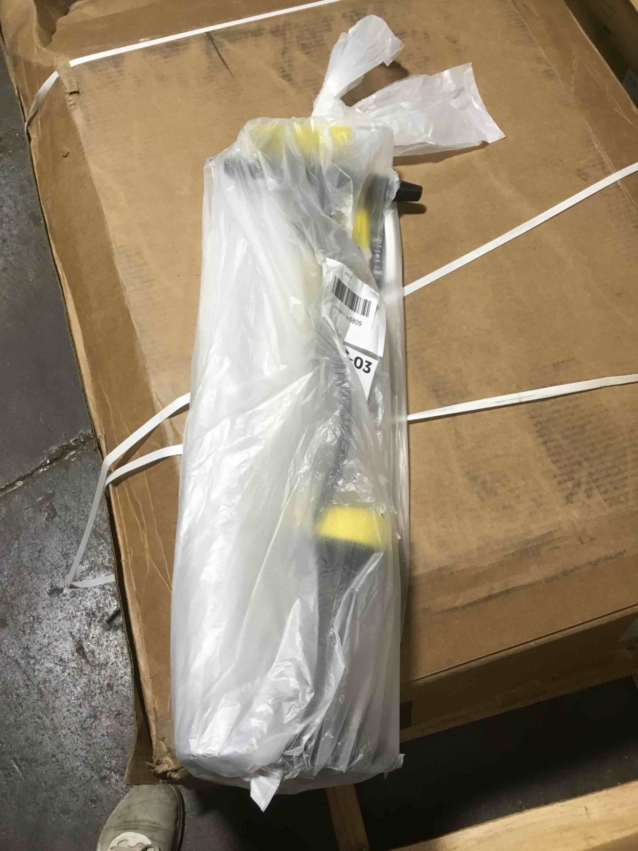 https://s3.amazonaws.com/lotting-images-prod/bidfta/PPE2293387_1744733726026.jpeg
