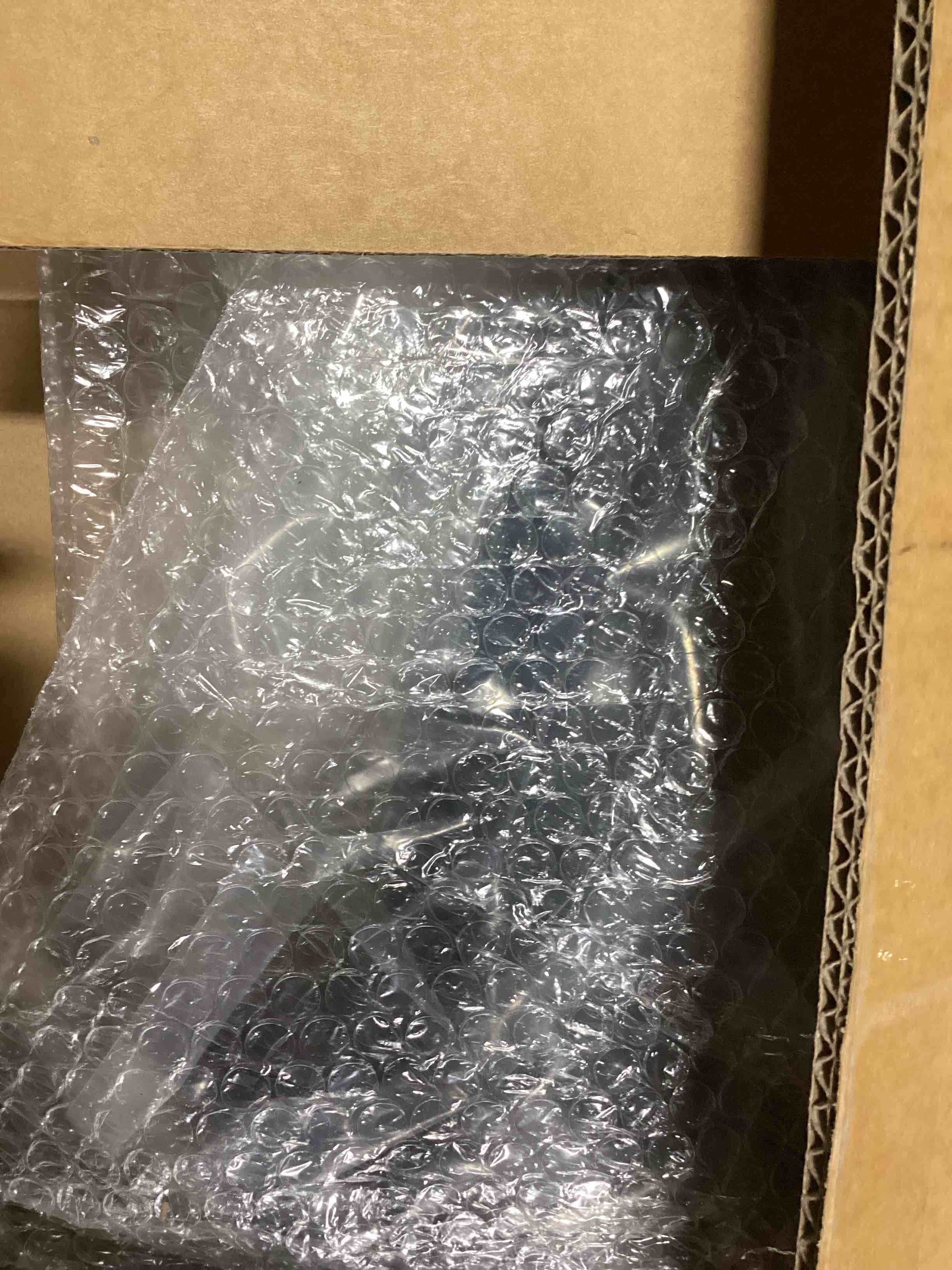 https://s3.amazonaws.com/lotting-images-prod/bidfta/PPE2293392_1744206836326.jpeg