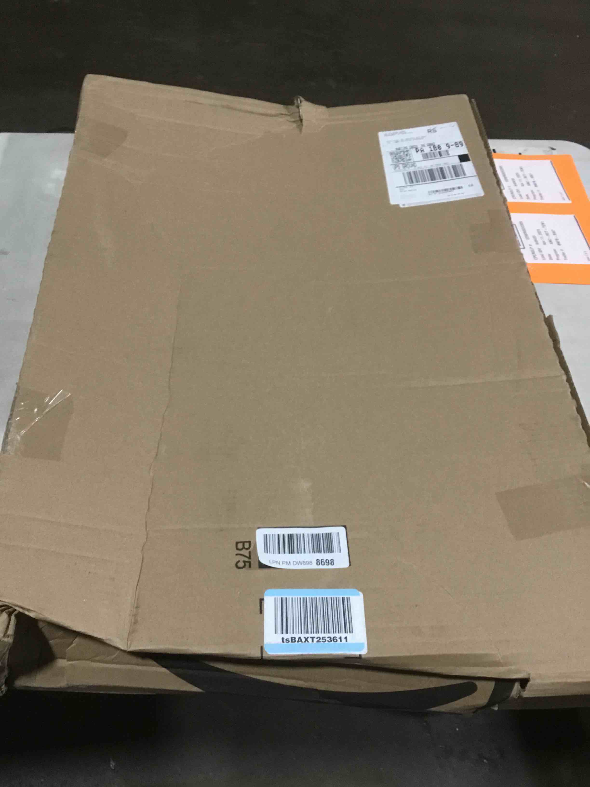 https://s3.amazonaws.com/lotting-images-prod/bidfta/PPE2293984_1744646392683.jpeg