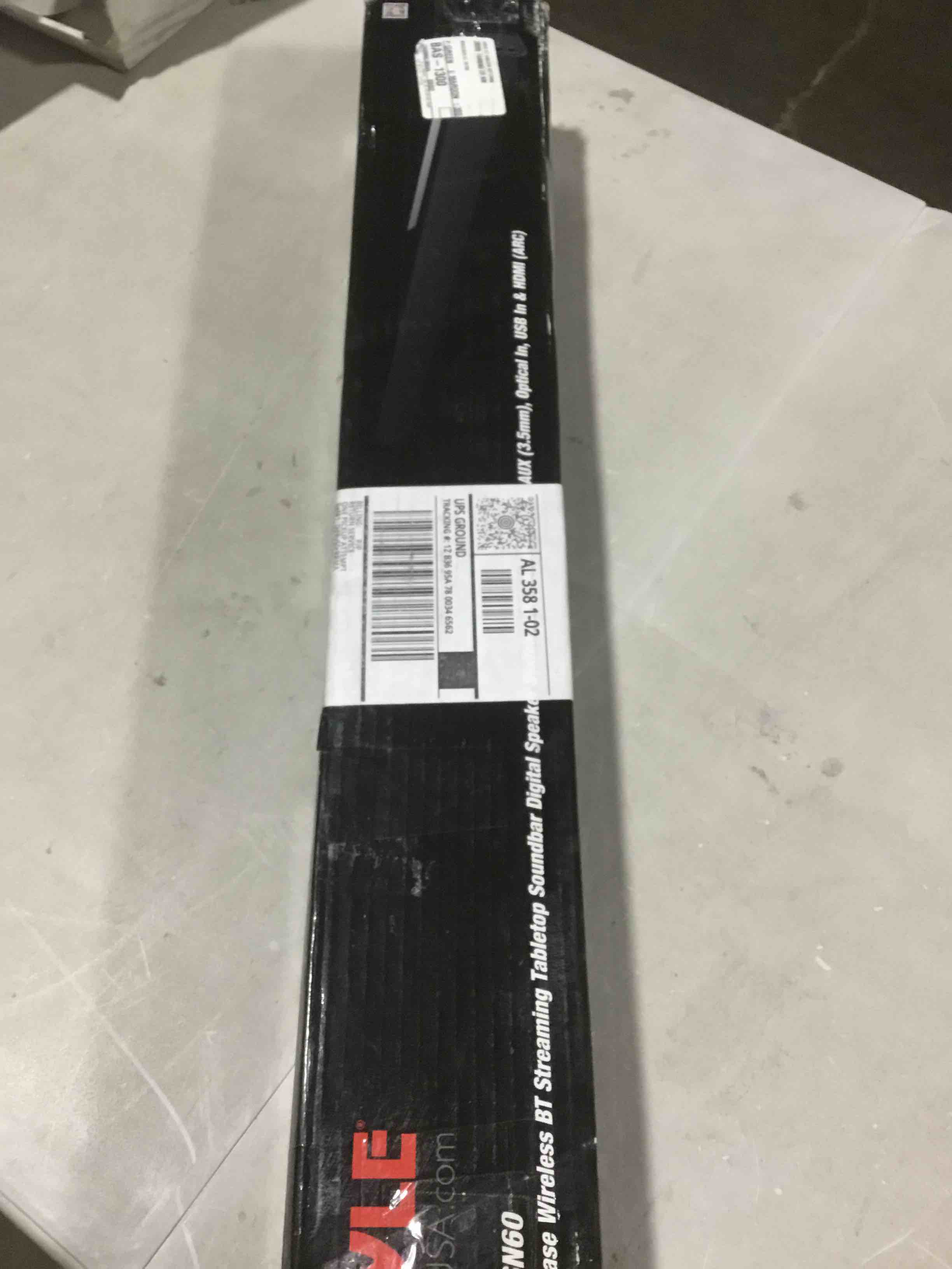 https://s3.amazonaws.com/lotting-images-prod/bidfta/PPE2294064_1744724853092.jpeg
