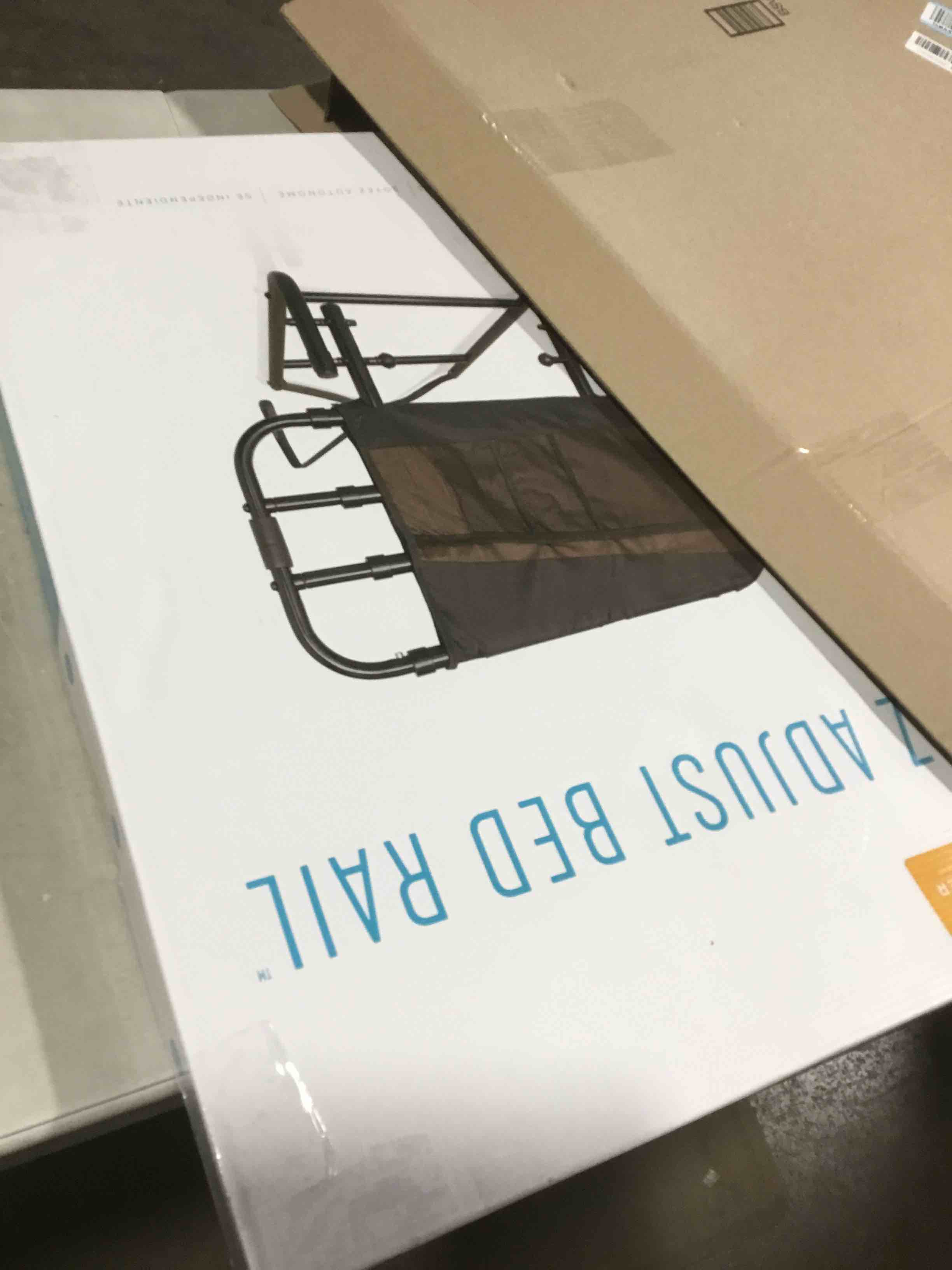 https://s3.amazonaws.com/lotting-images-prod/bidfta/PPE2294415_1744994881650.jpeg