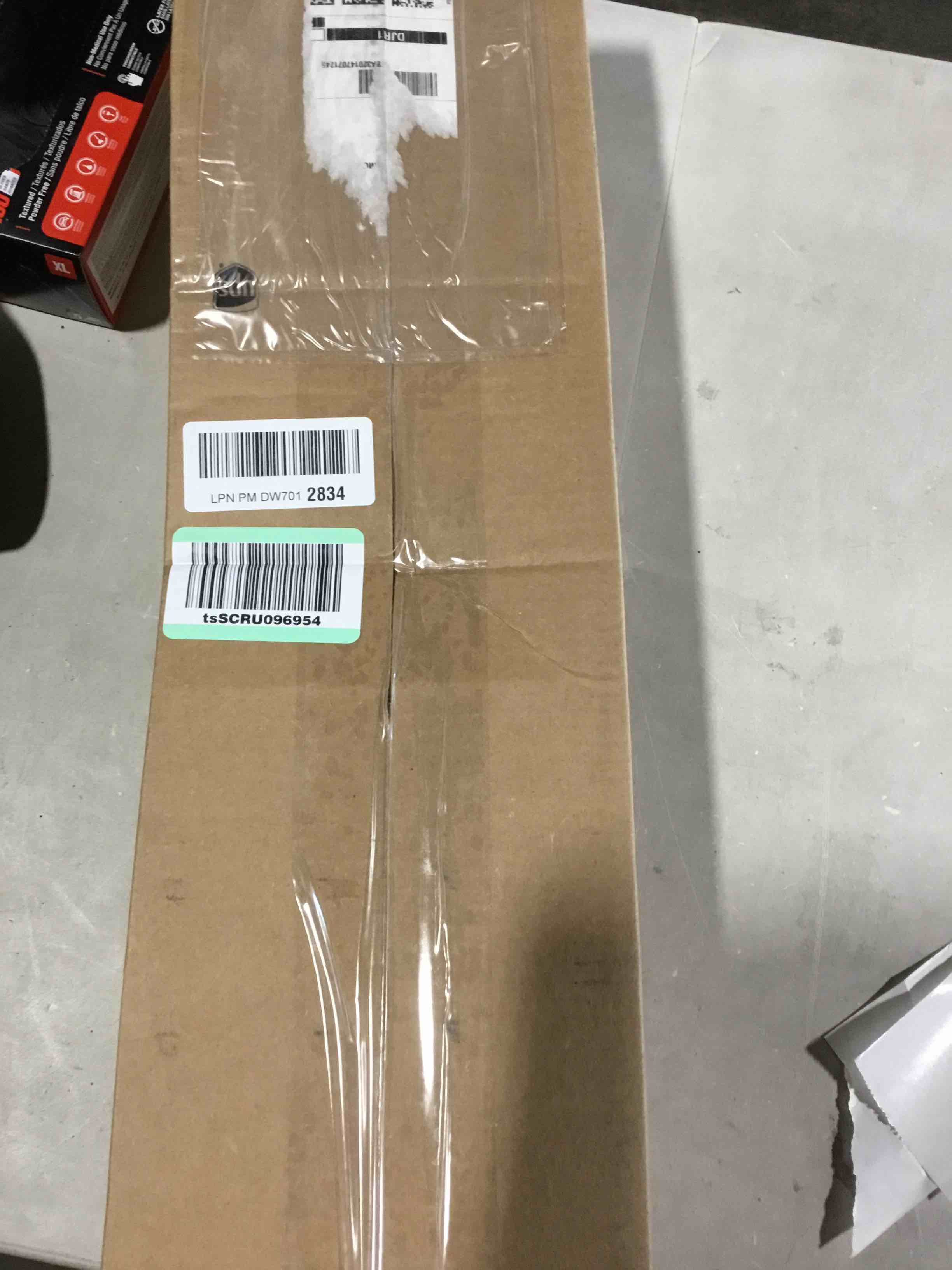 https://s3.amazonaws.com/lotting-images-prod/bidfta/PPE2294761_1745419872641.jpeg