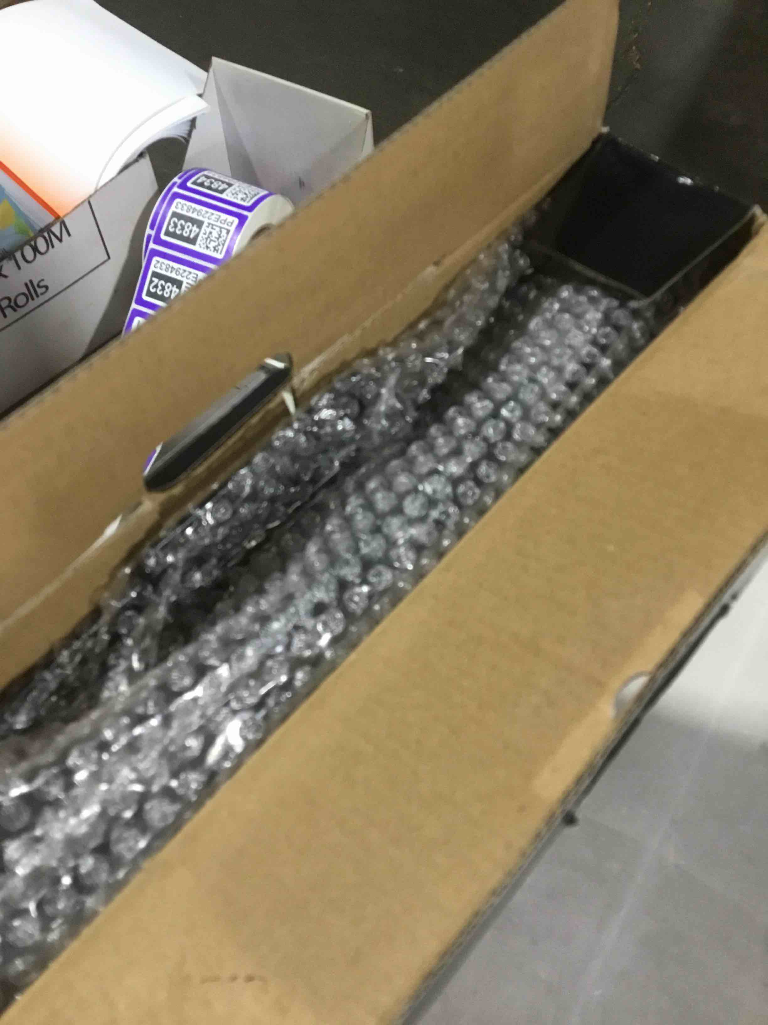 https://s3.amazonaws.com/lotting-images-prod/bidfta/PPE2294829_1745427259655.jpeg