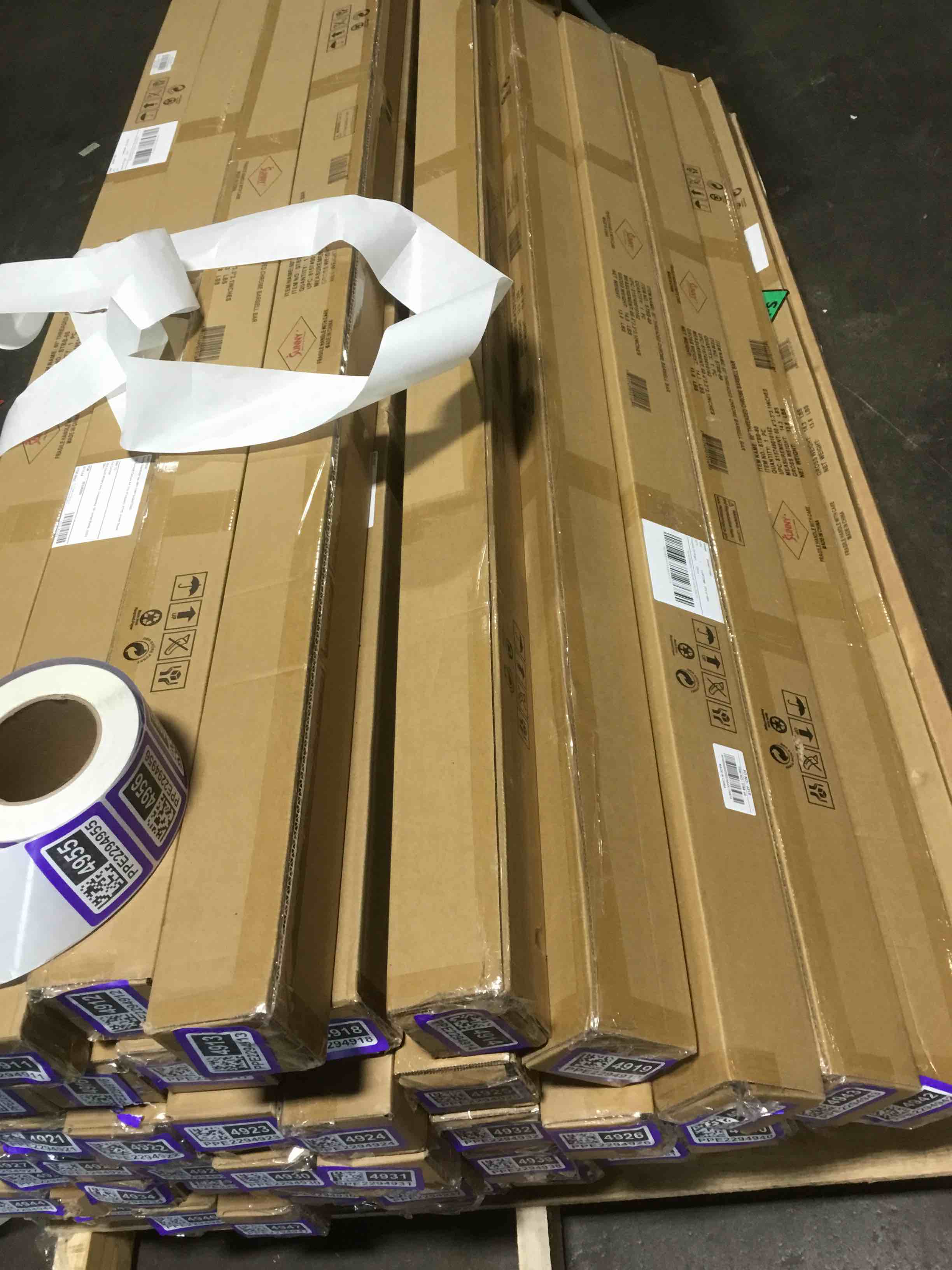 https://s3.amazonaws.com/lotting-images-prod/bidfta/PPE2294951_1745495623877.jpeg