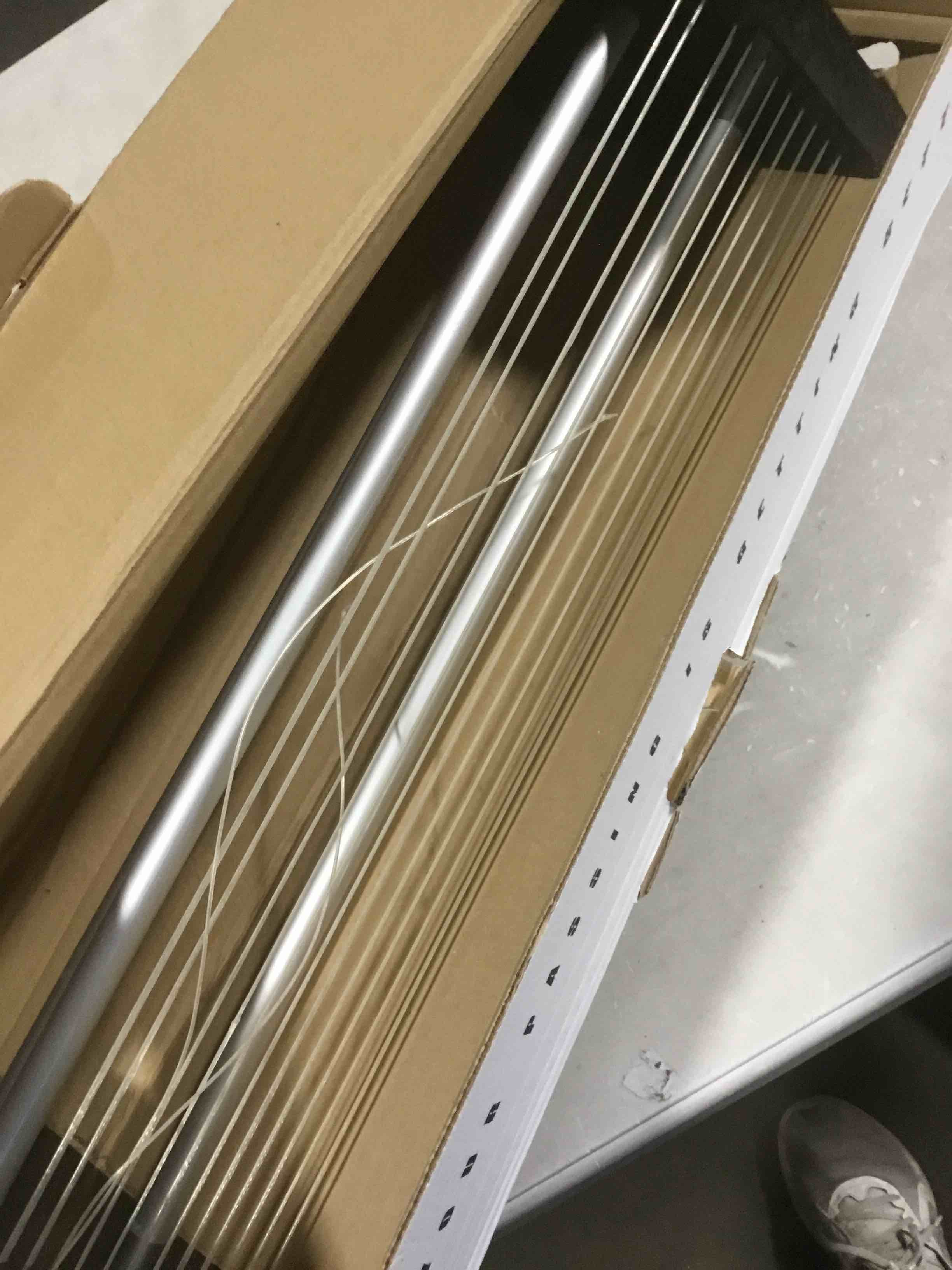 https://s3.amazonaws.com/lotting-images-prod/bidfta/PPE2295276_1745940769121.jpeg