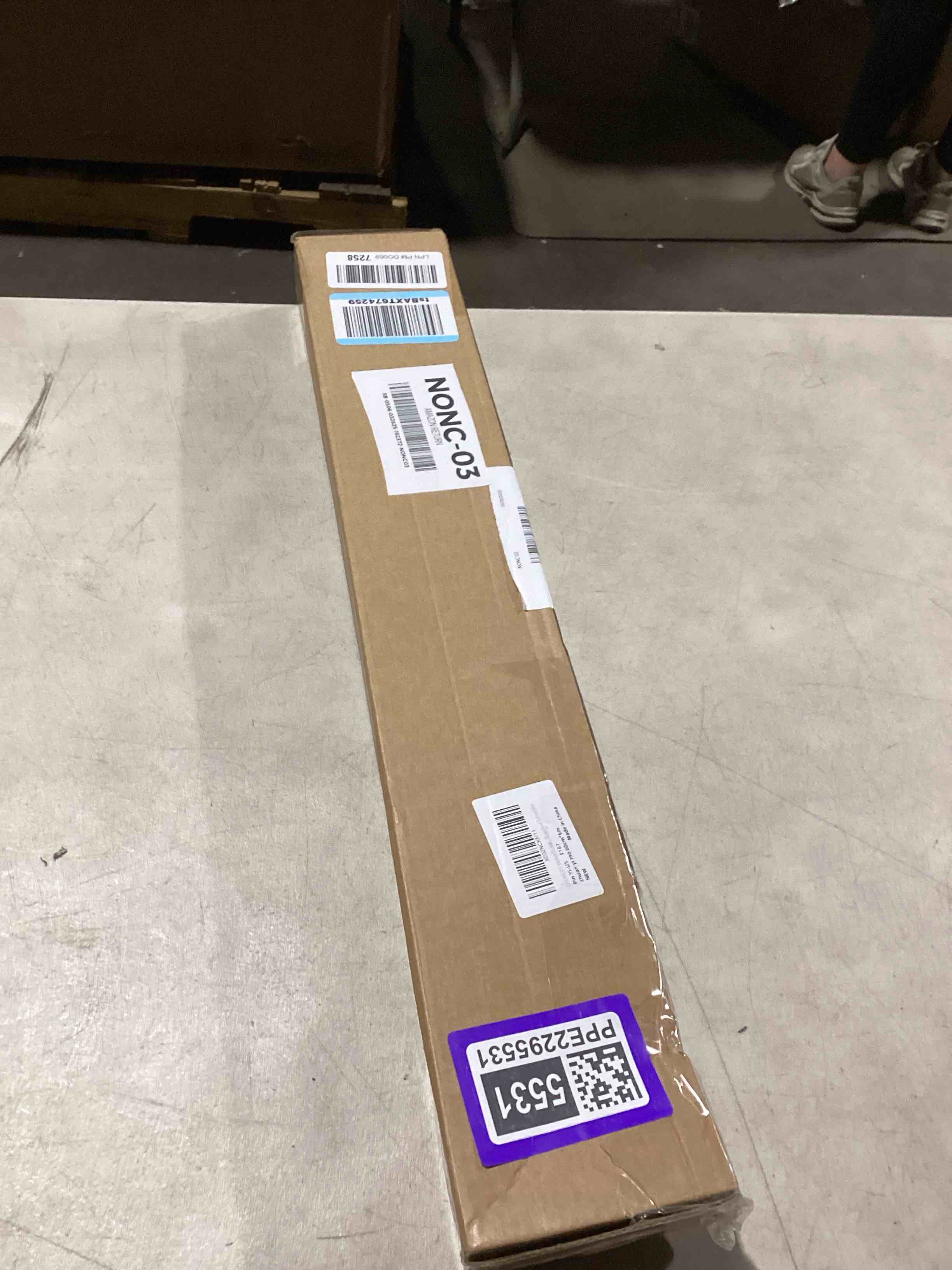 https://s3.amazonaws.com/lotting-images-prod/bidfta/PPE2295531_1746616523912.jpeg