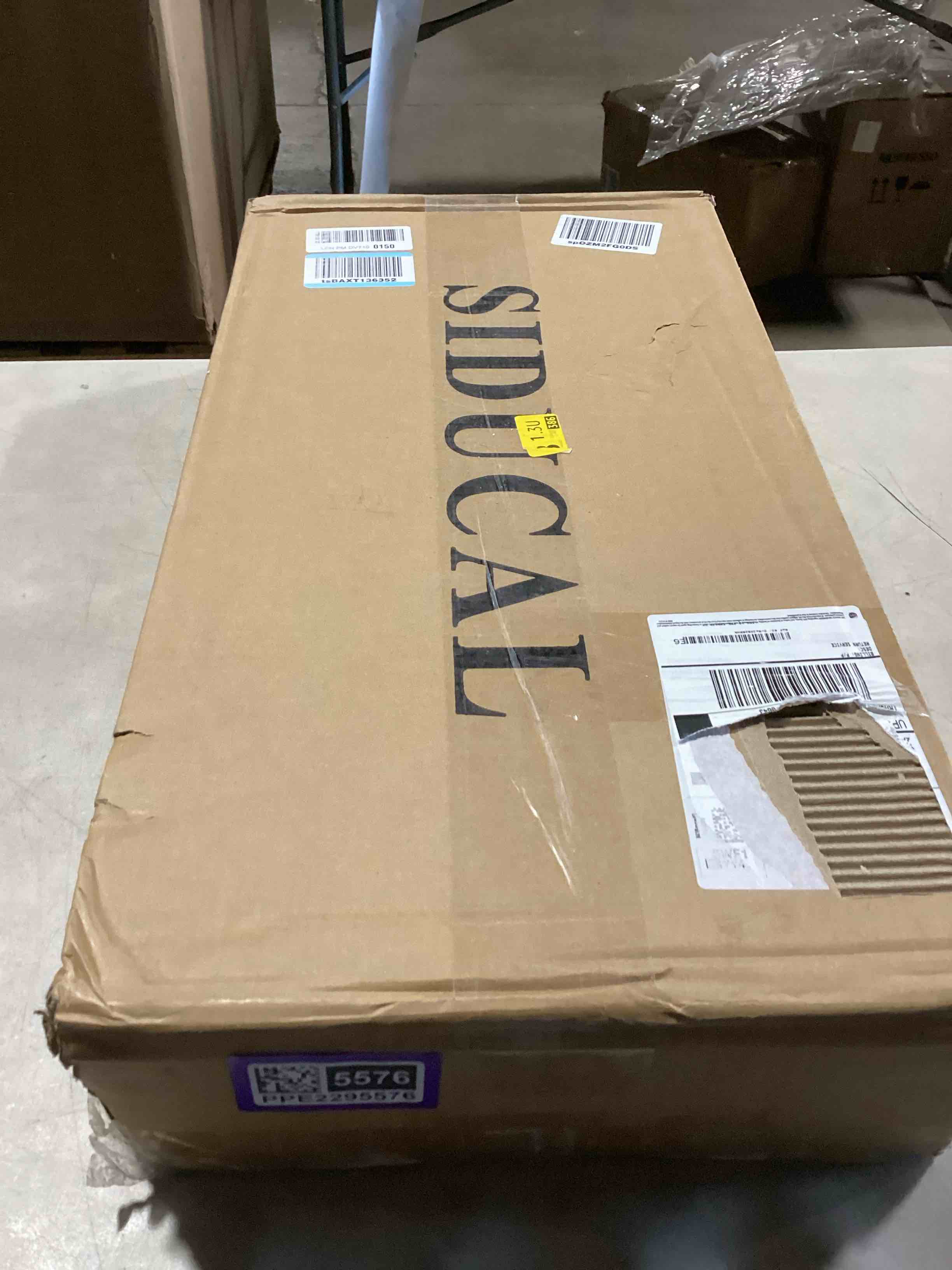 https://s3.amazonaws.com/lotting-images-prod/bidfta/PPE2295576_1746626235783.jpeg